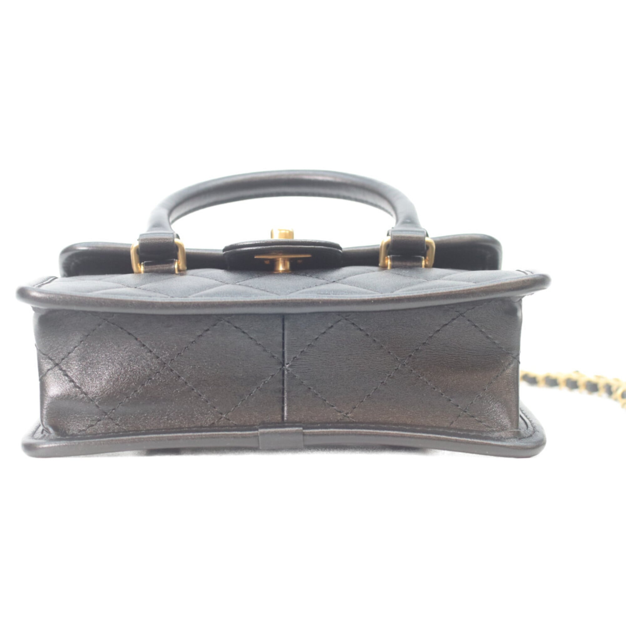 Chanel Black Leather Shoulder Bag (Pre-Owned)