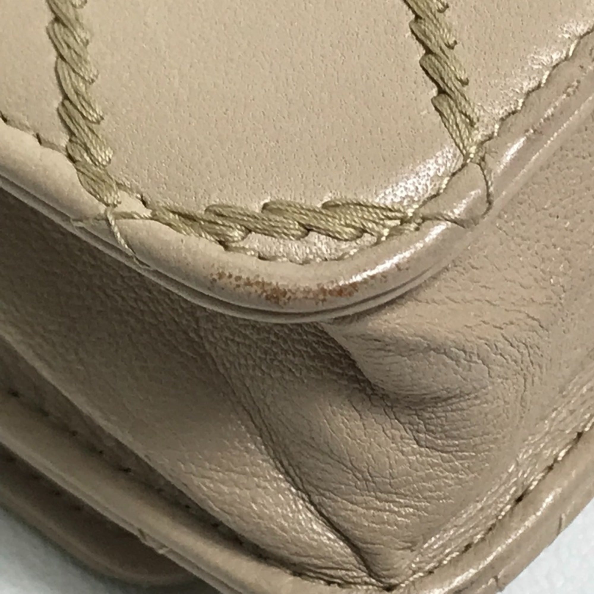 Chanel Beige Leather Chain/Shoulder Wallet (Pre-Owned)
