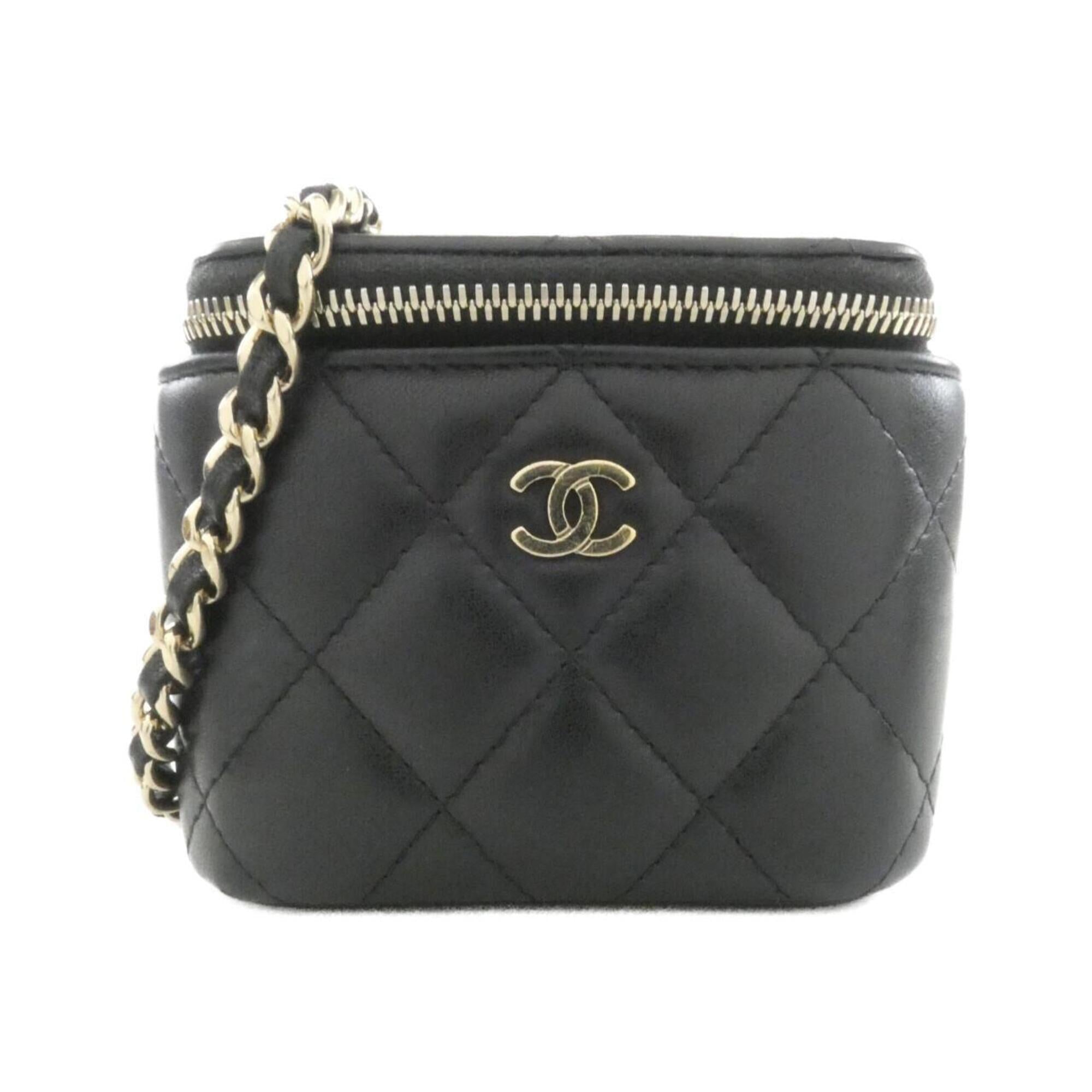 Chanel Black Leather Shoulder Bag (Pre-Owned)