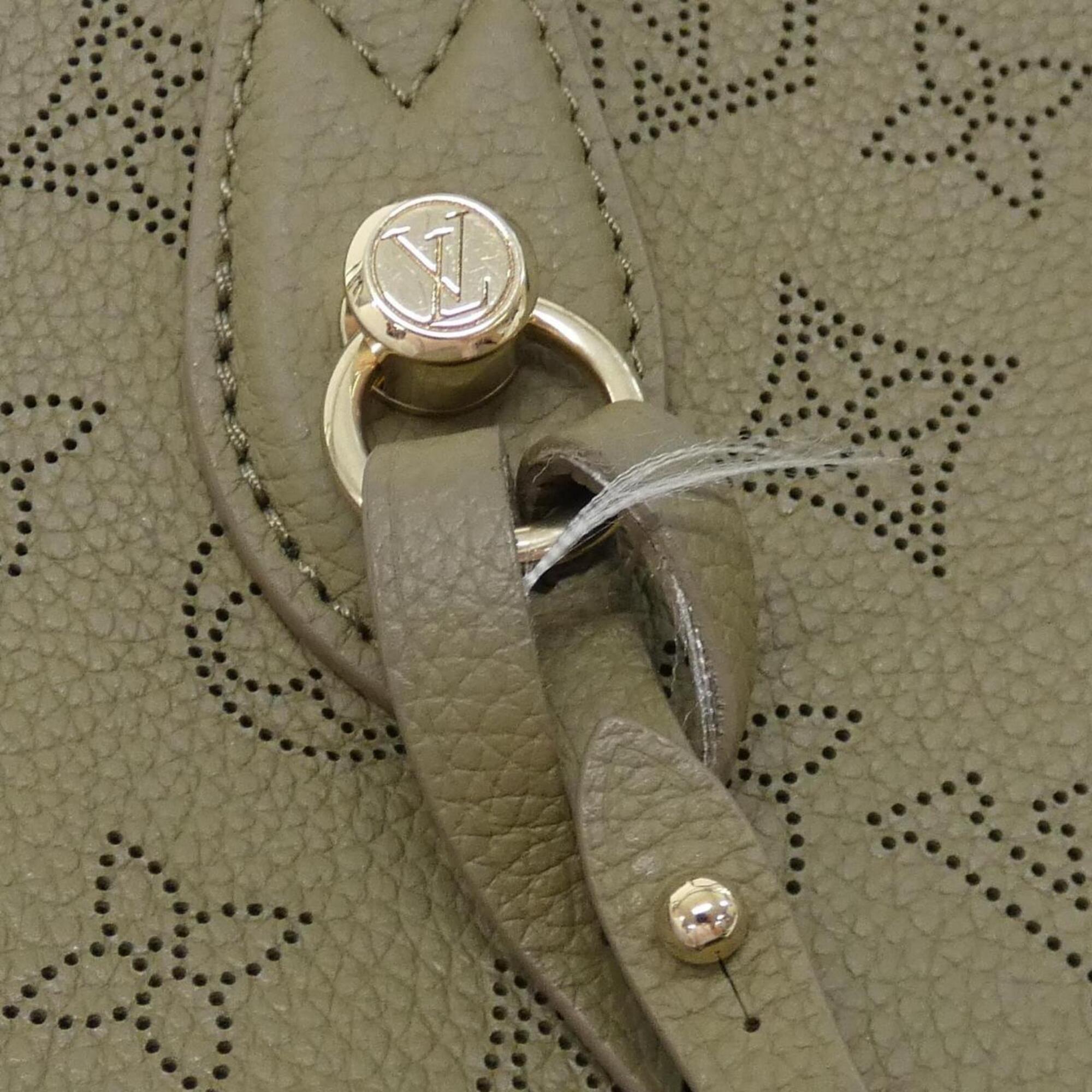 Louis Vuitton Taupe Leather Handbag Pouch (Pre-Owned)