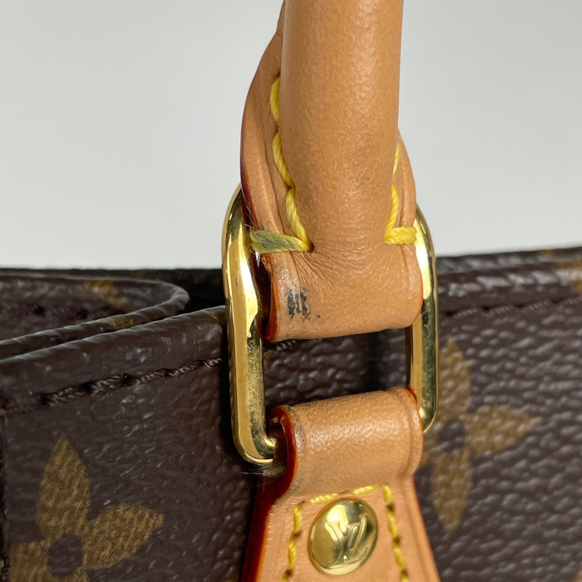 Louis Vuitton Brown Monogram Handbag (Pre-Owned)