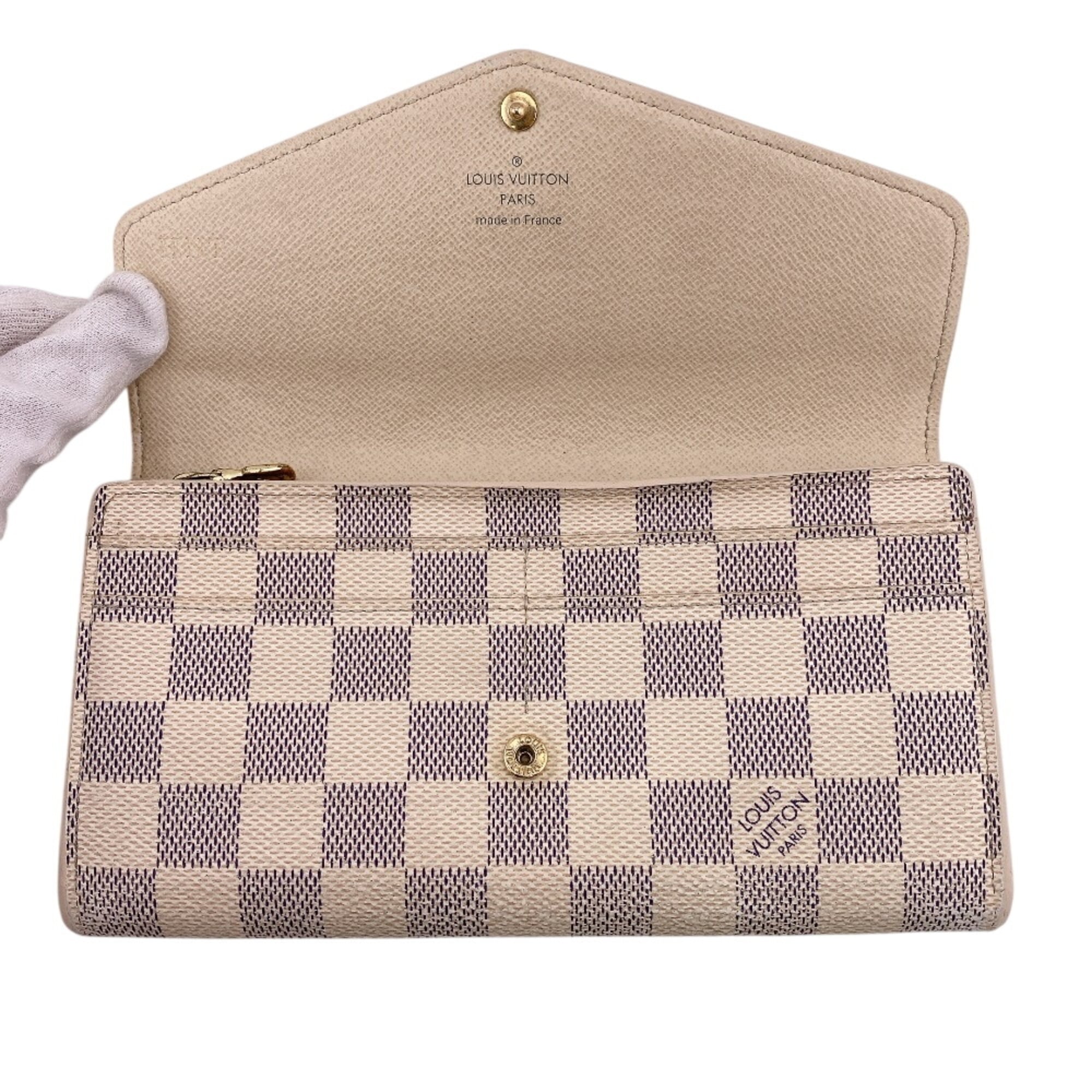 Louis Vuitton White Leather (Pre-Owned)