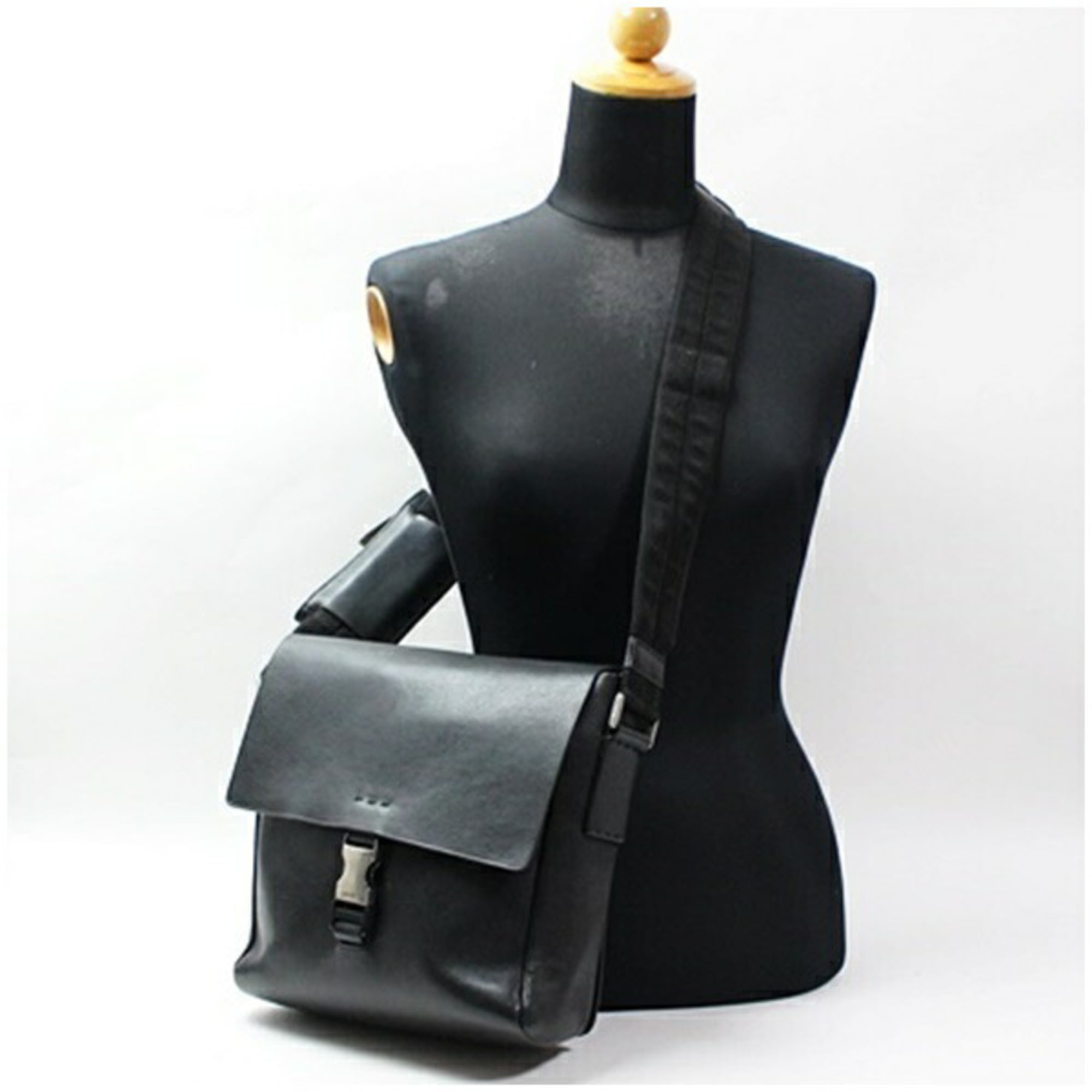 Prada Black Leather Suede Messenger Bag Pouch Shoulder Bag (Pre-Owned)