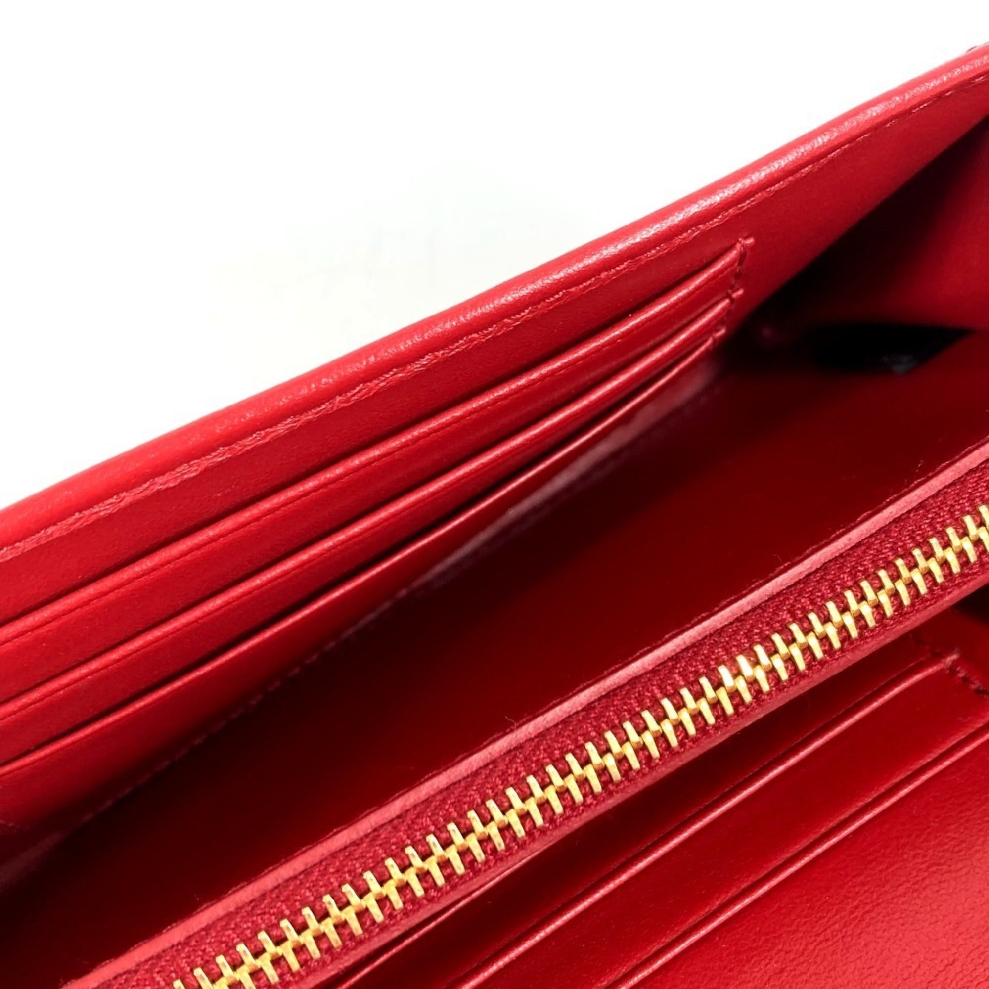 Prada Red Color Quilting Chain/Shoulder Wallet (Pre-Owned)