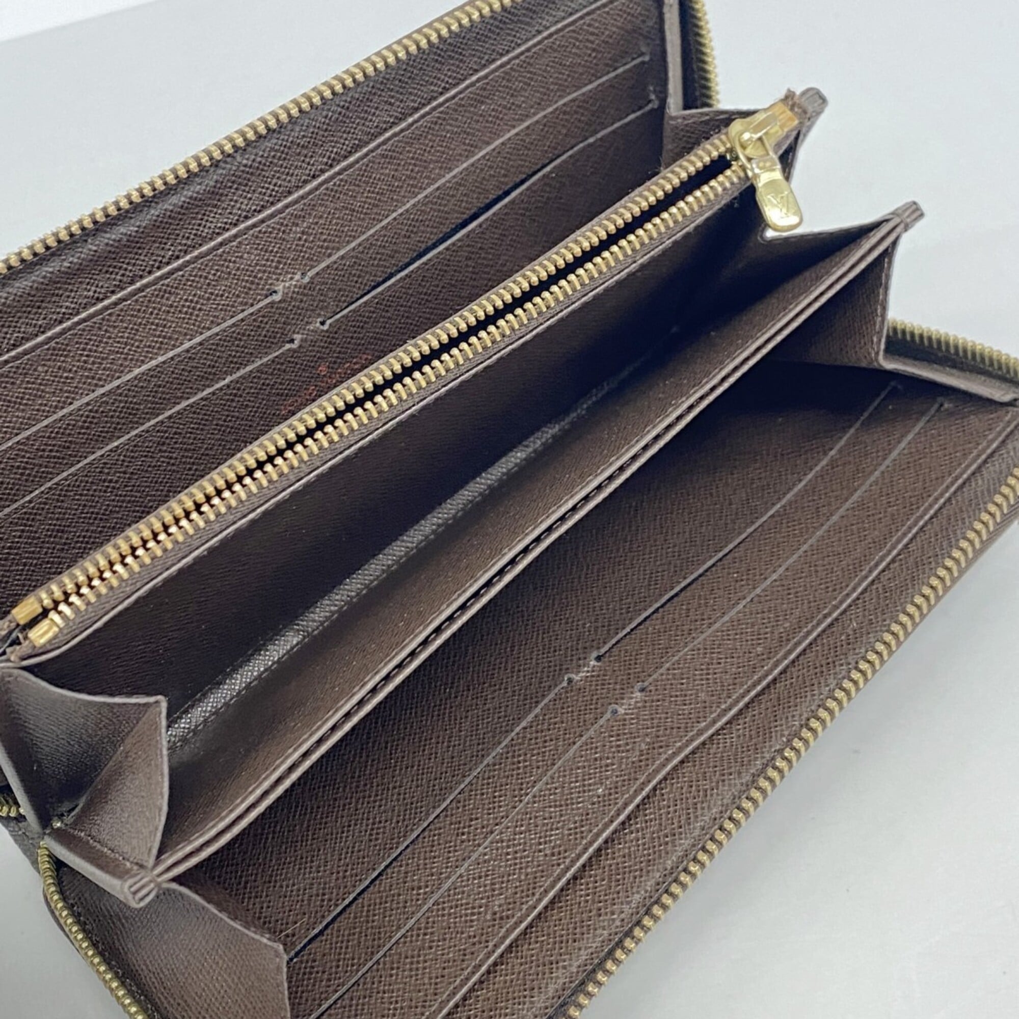 Louis Vuitton Ebene Long Wallet (Bi-Fold) (Pre-Owned)