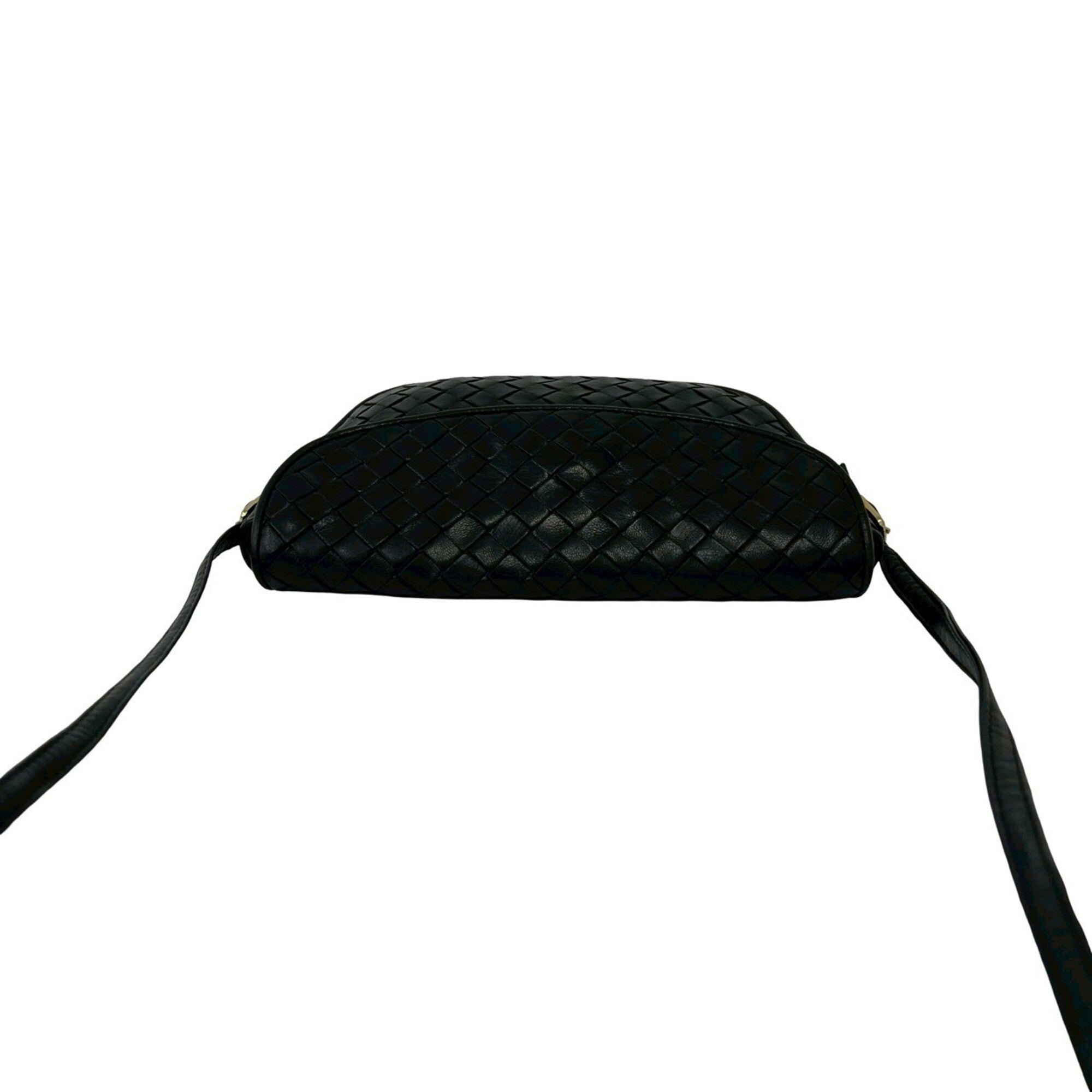 Bottega Veneta Black Leather Pochette Shoulder Bag (Pre-Owned)