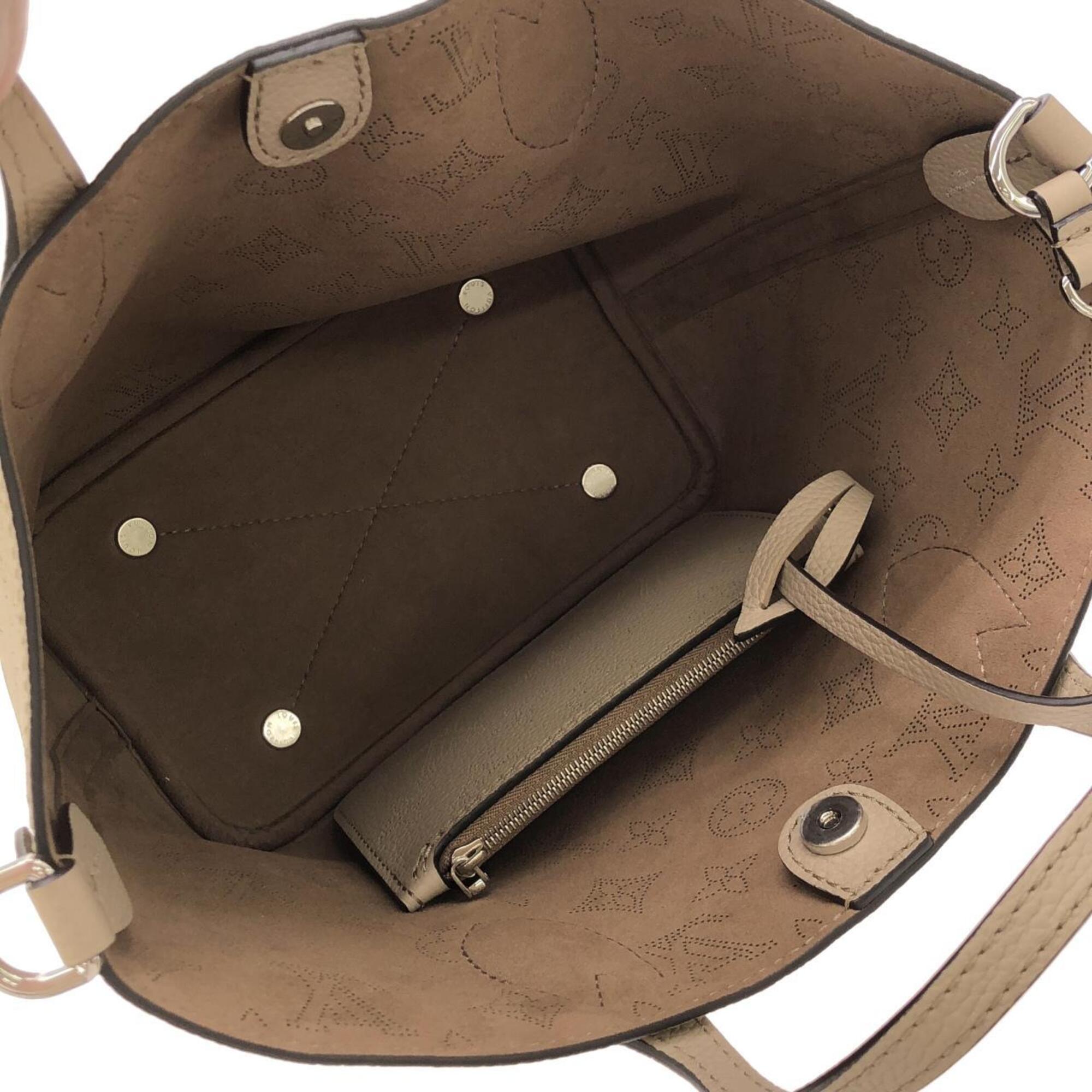 Louis Vuitton Galle Leather Handbag (Pre-Owned)