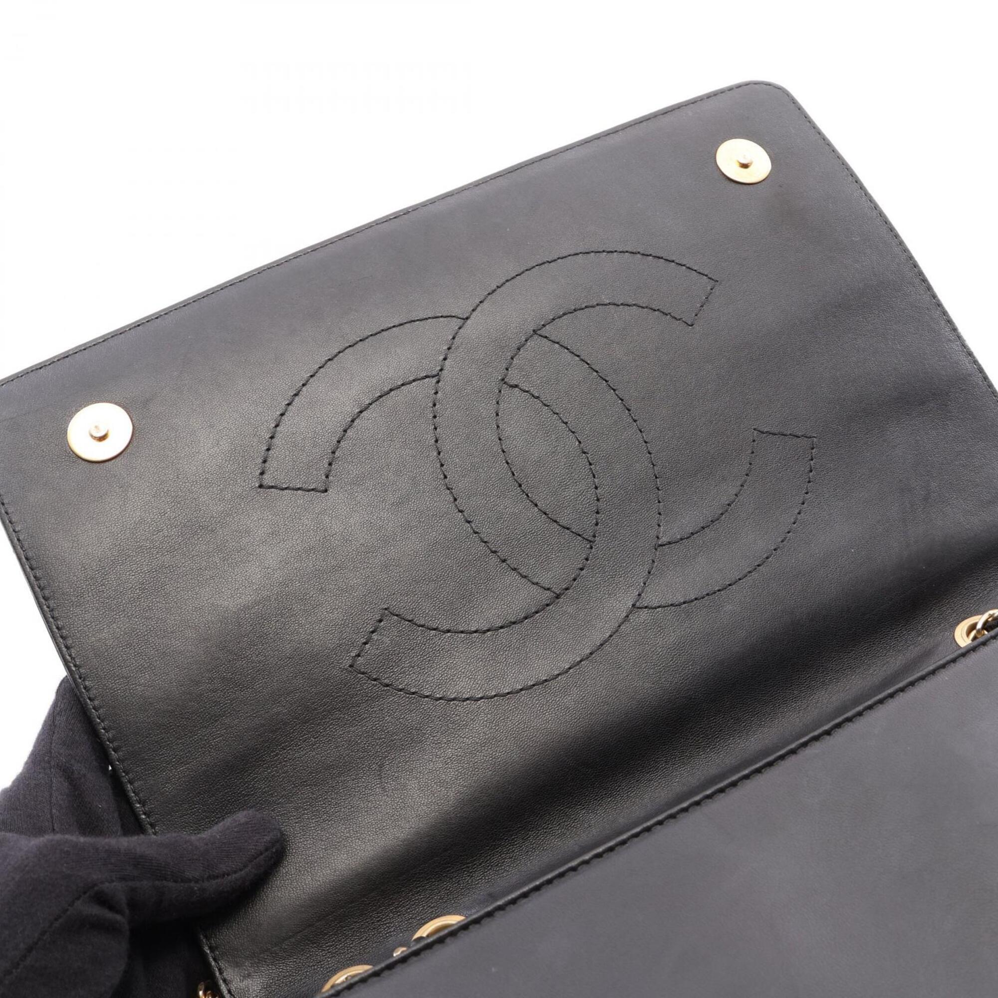 Chanel Black Leather Handbag Shoulder Bag (Pre-Owned)