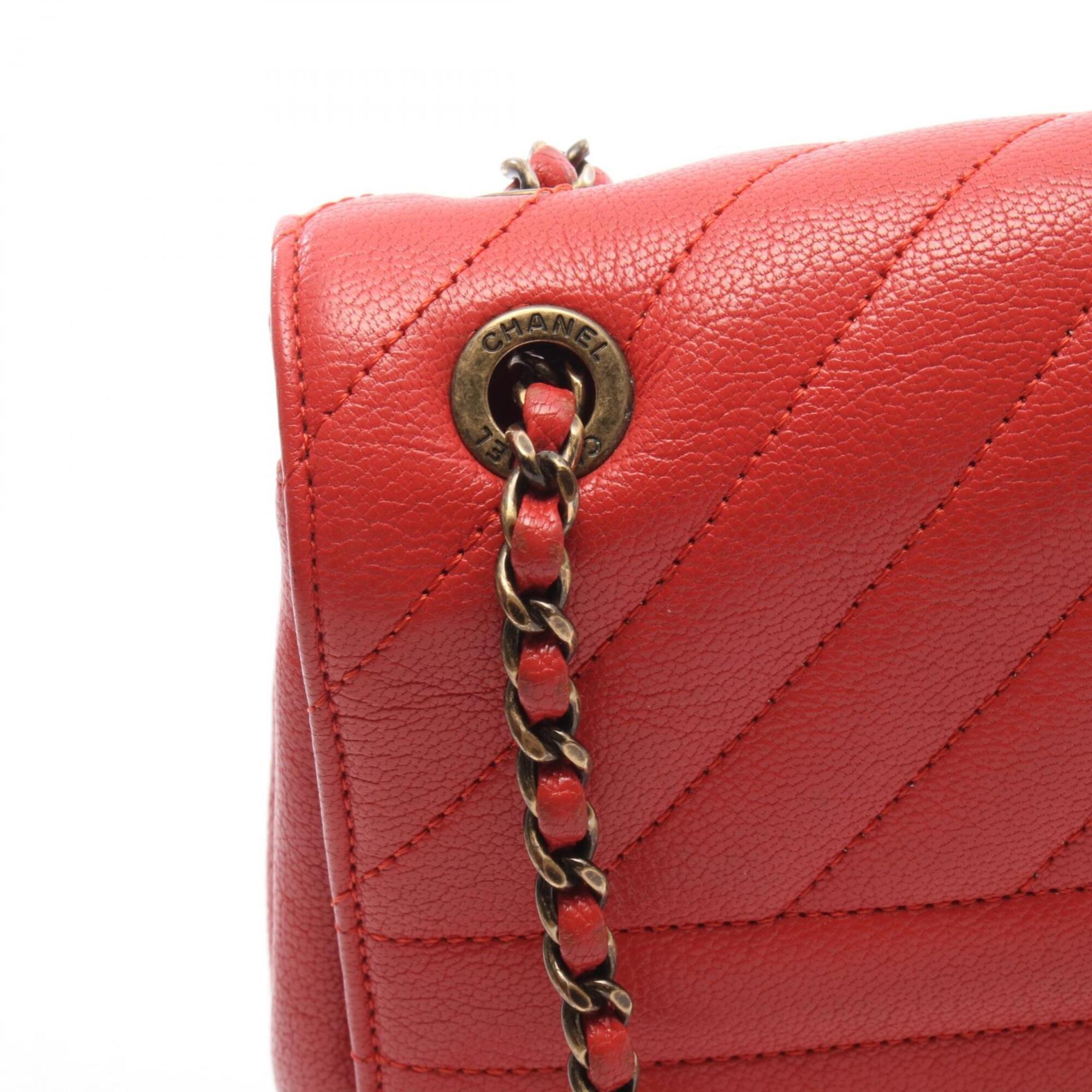 Chanel Red Color Leather Handbag Shoulder Bag (Pre-Owned)