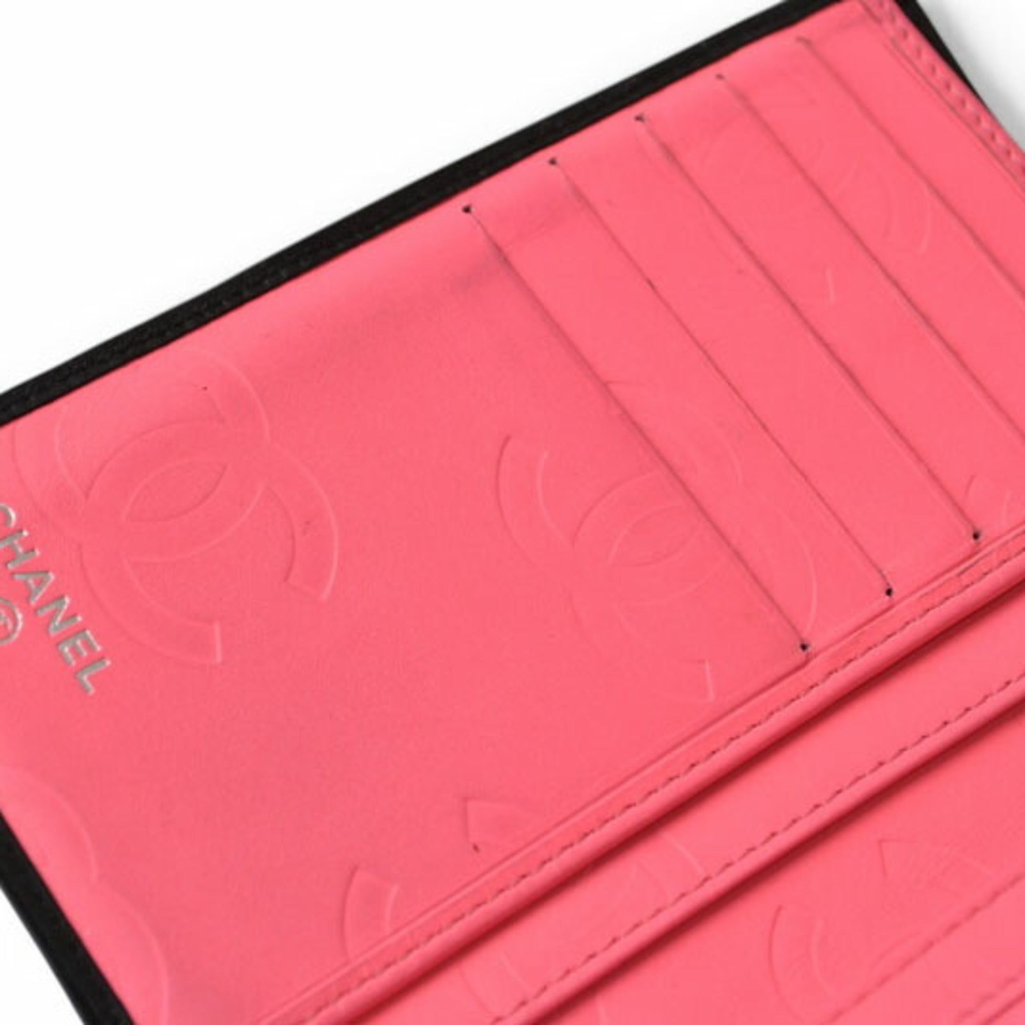 Chanel Black Leather Wallet (Bi-Fold) (Pre-Owned)