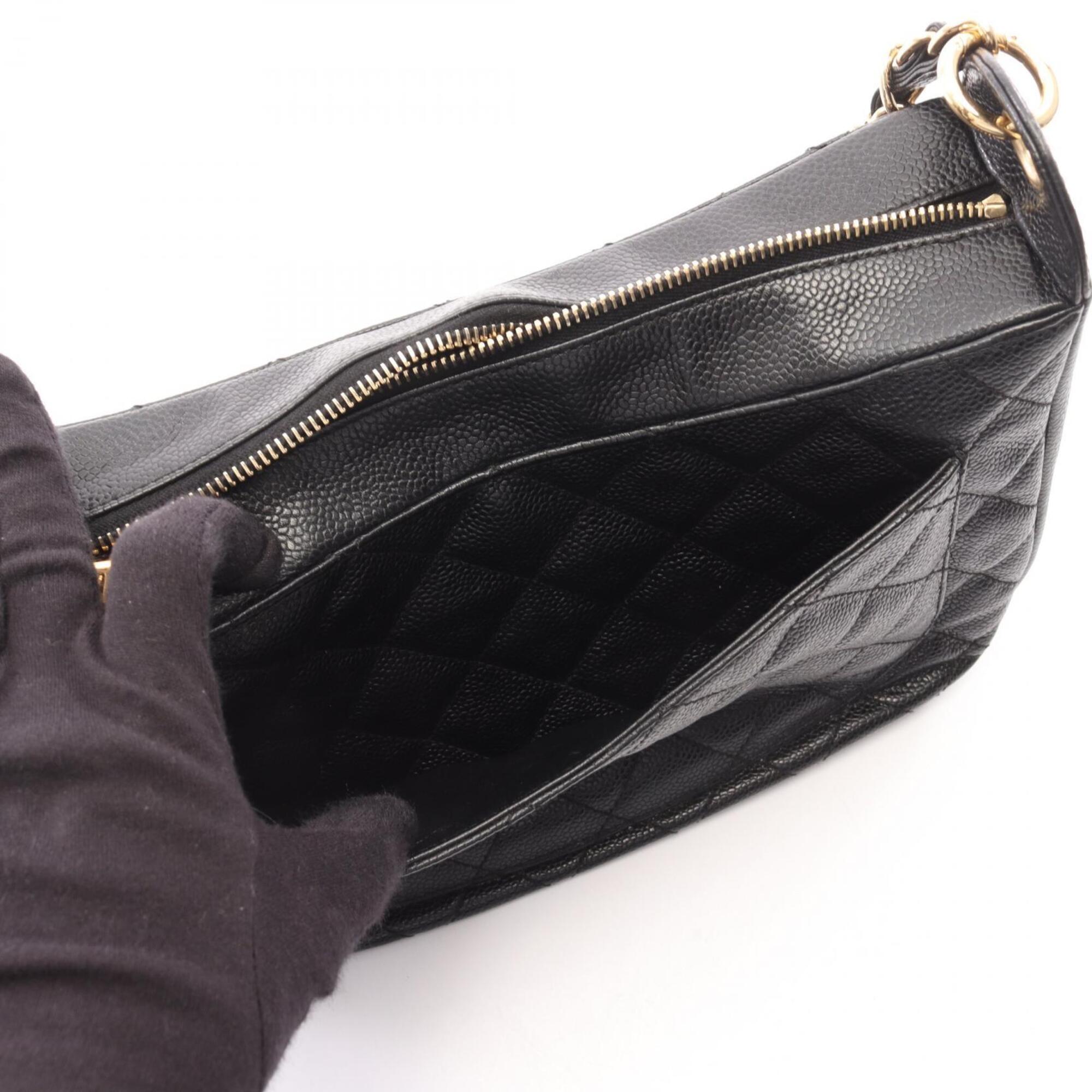 Chanel Black Grained Calfskin Handbag Shoulder Bag (Pre-Owned)