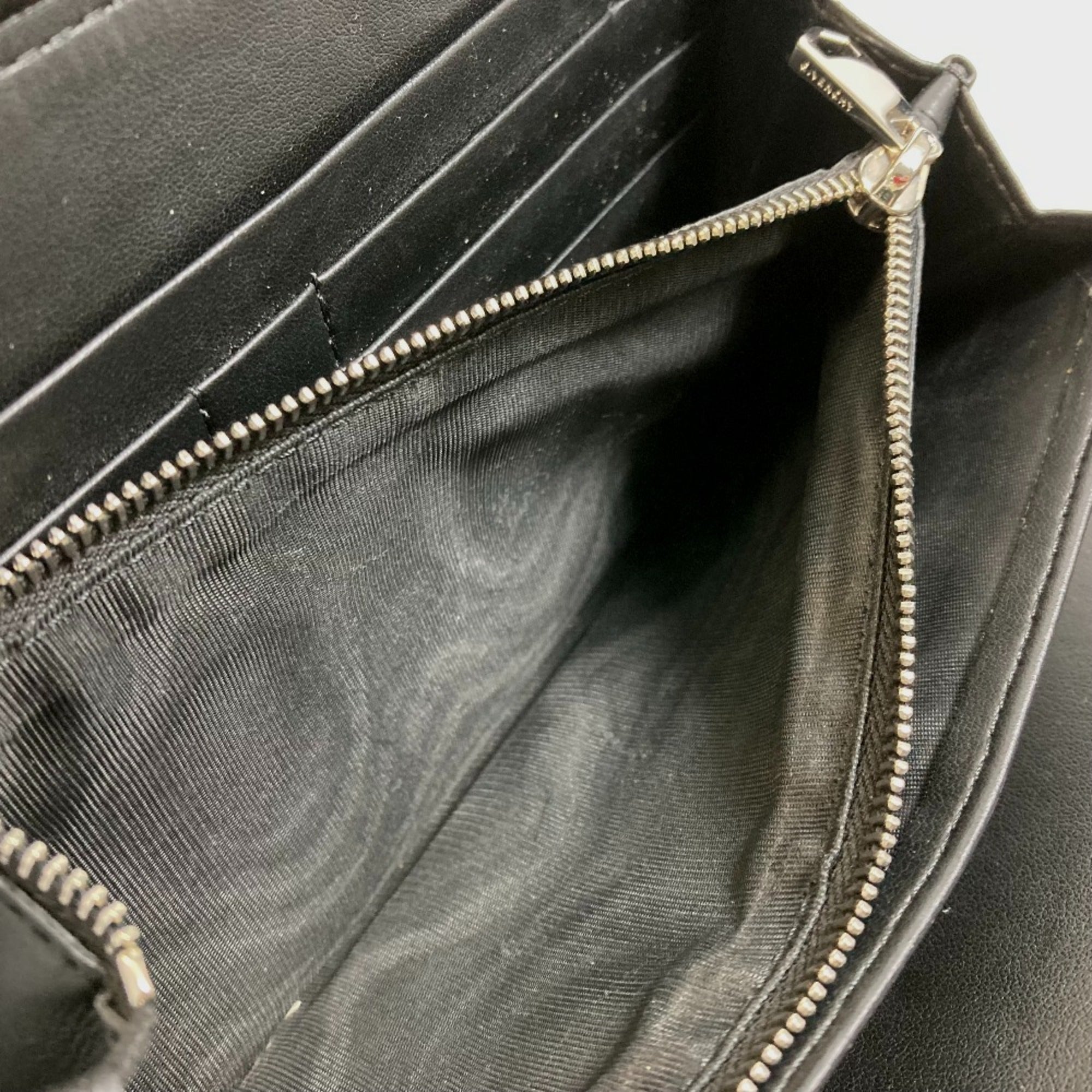 Givenchy Black Leather Long Wallet (Bi-Fold) (Pre-Owned)
