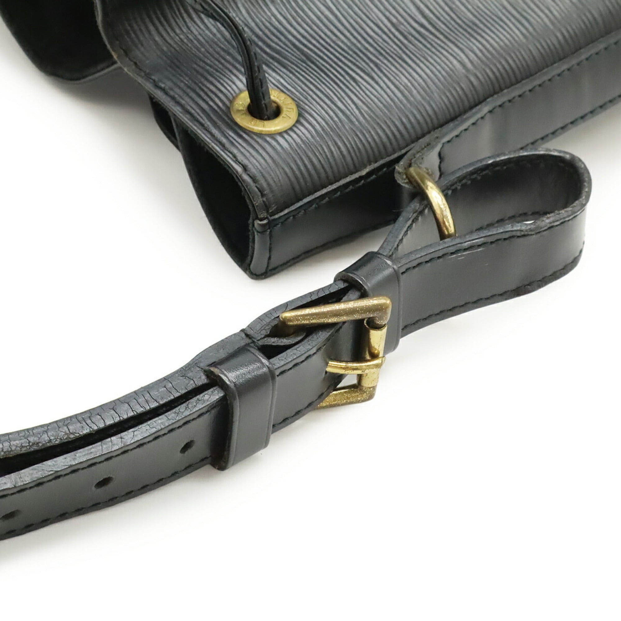 Louis Vuitton Black Noir Epi Leather Shoulder Bag (Pre-Owned)