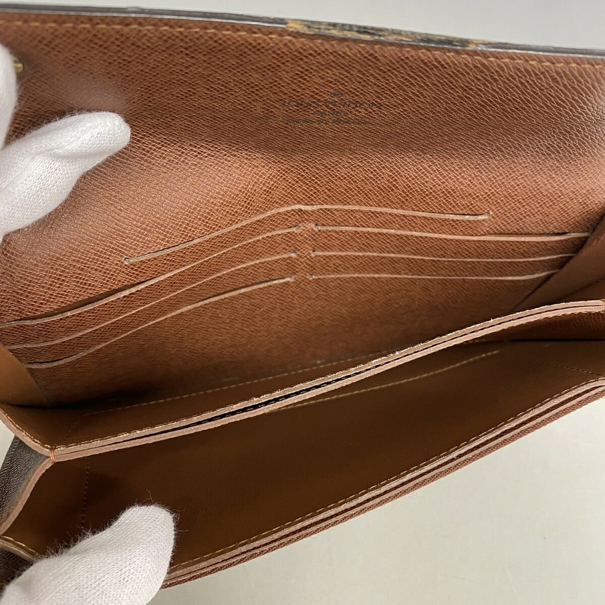 Louis Vuitton Brown Long Wallet (Bi-Fold) (Pre-Owned)