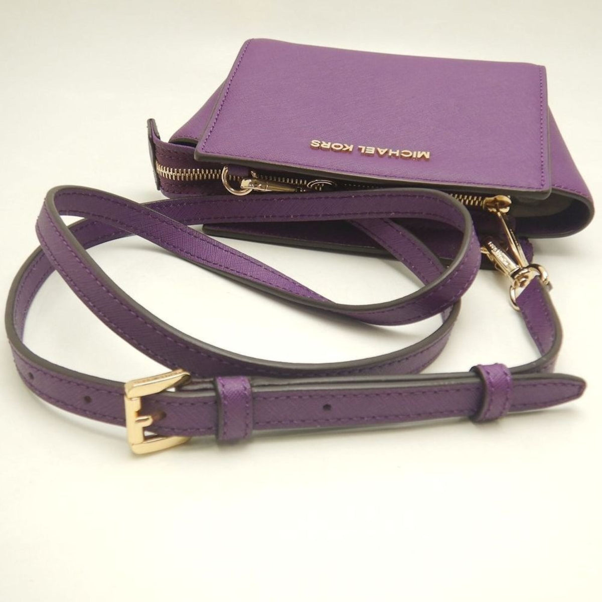 Michael Kors Purple Leather Shoulder Bag (Pre-Owned)
