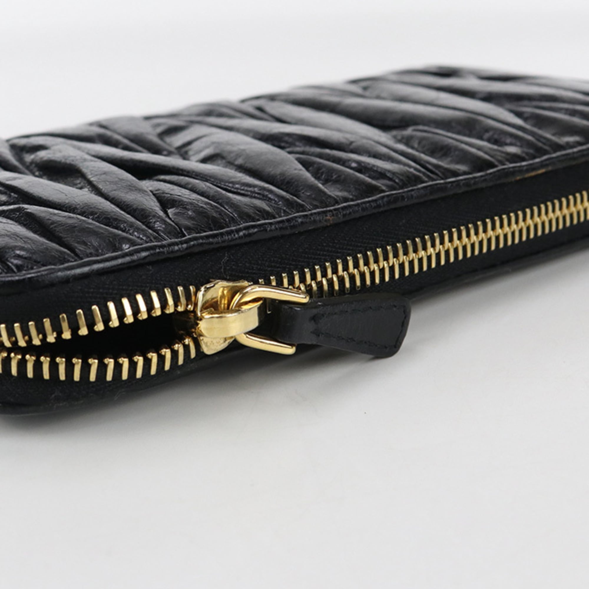 Miu Miu Matelasse Black Leather Long Wallet (Bi-Fold) (Pre-Owned)