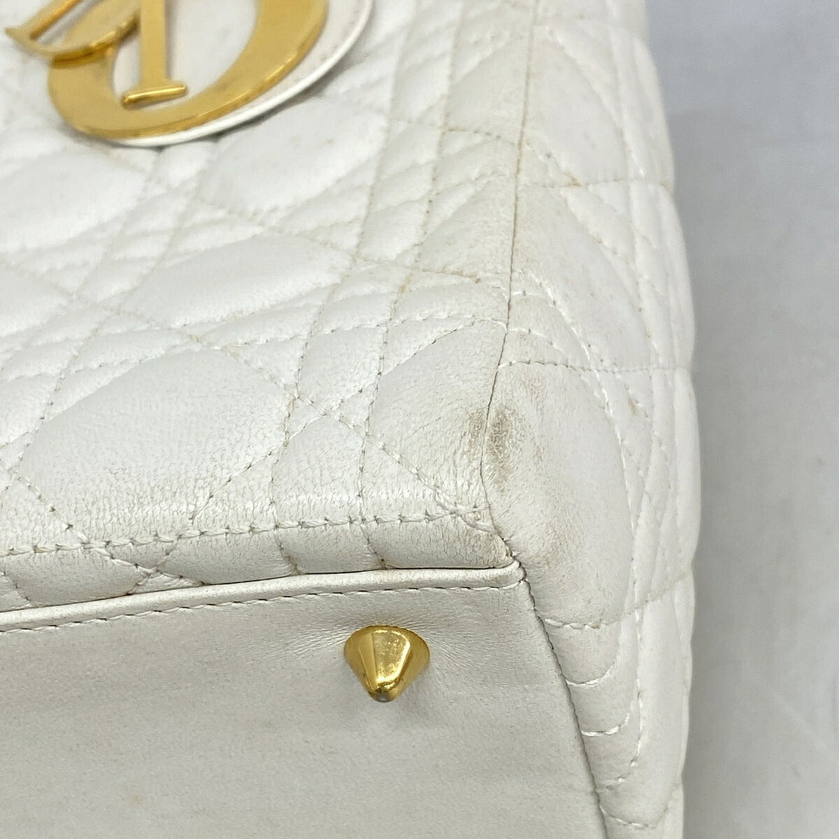 Christian Dior White Leather Handbag (Pre-Owned)