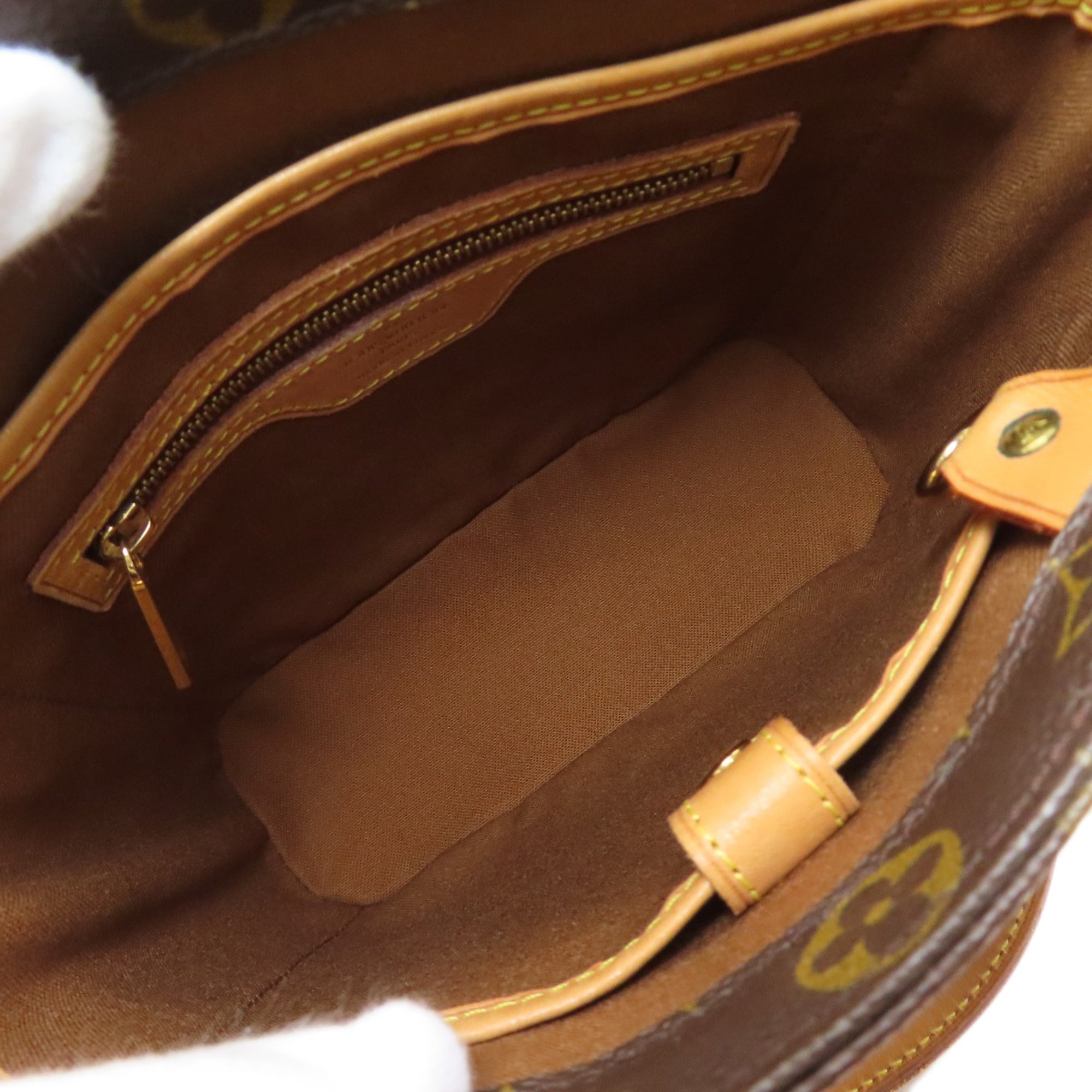 Louis Vuitton Brown Monogram Monogram Canvas Handbag (Pre-Owned)