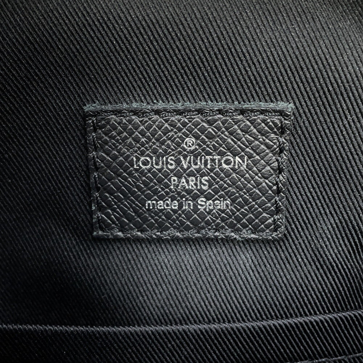 Louis Vuitton Monogram Eclipse Black Noir Taiga Leather Monogram Eclipse Handbag Sling Bag (Pre-Owned)
