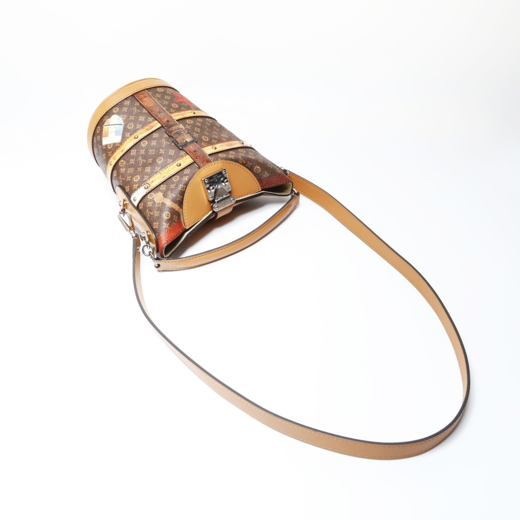 Louis Vuitton Brown Shoulder Bag (Pre-Owned)