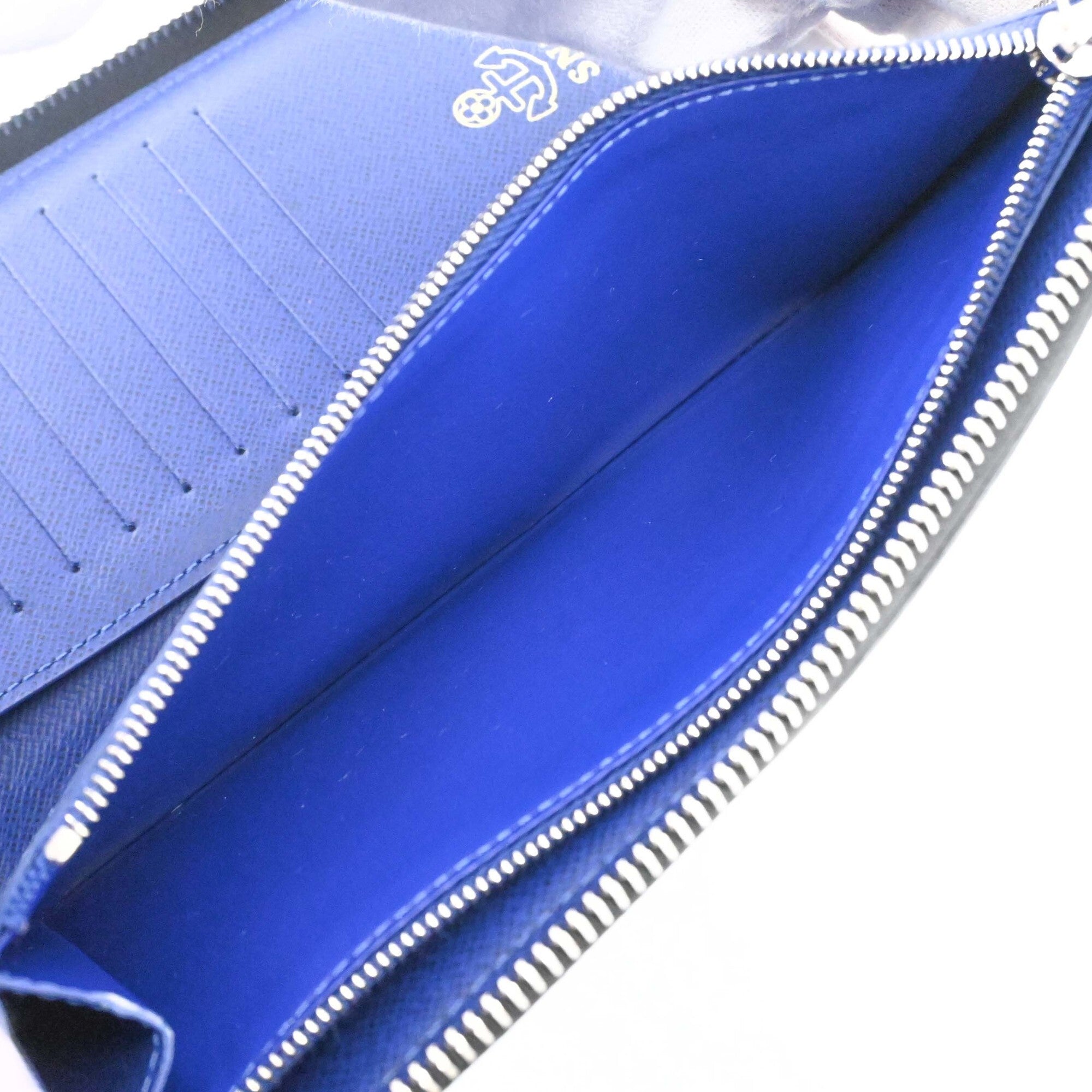 Louis Vuitton Blue Navy Canvas Coin Purse/Coin Case (Pre-Owned)