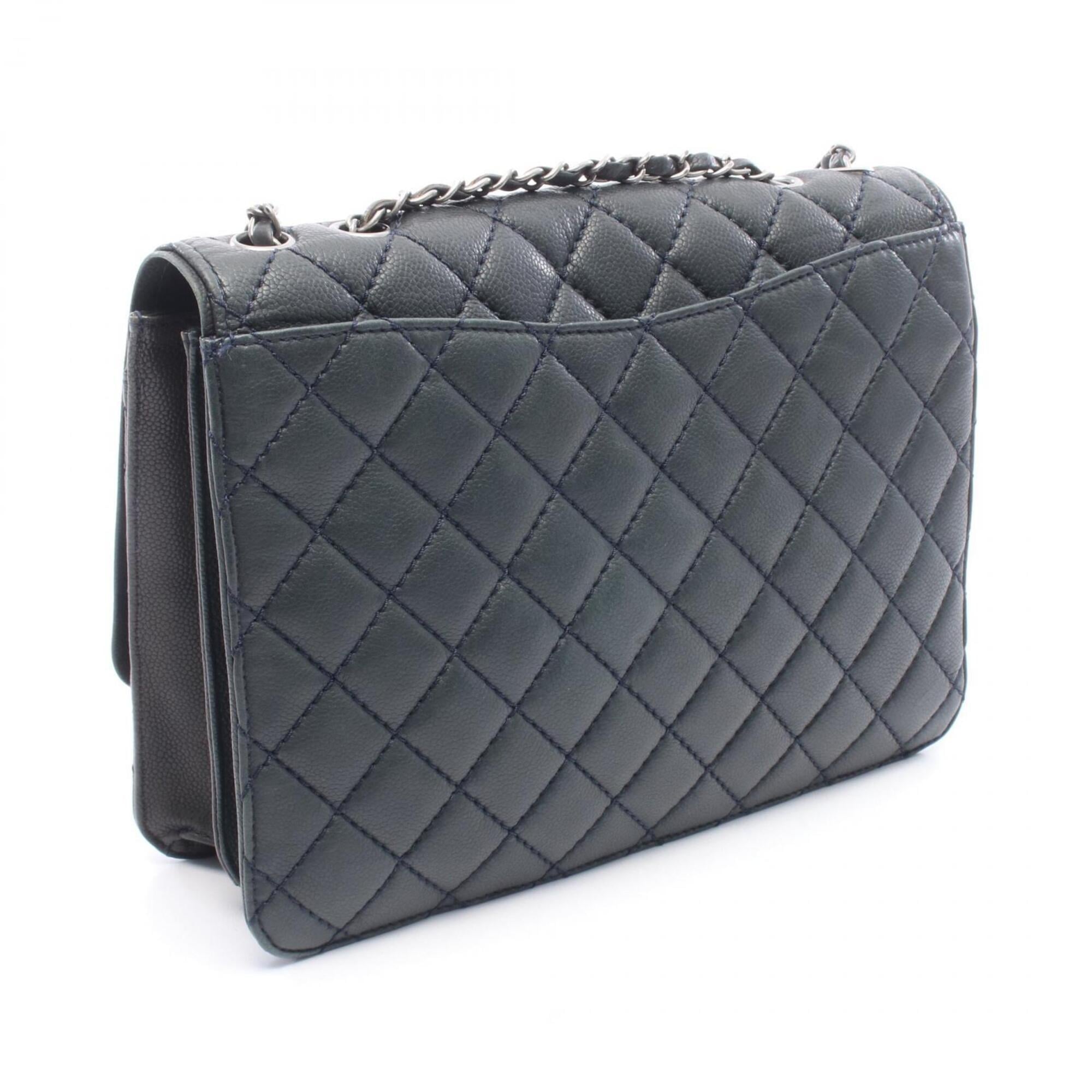 Chanel Green Grained Calfskin Handbag Shoulder Bag (Pre-Owned)