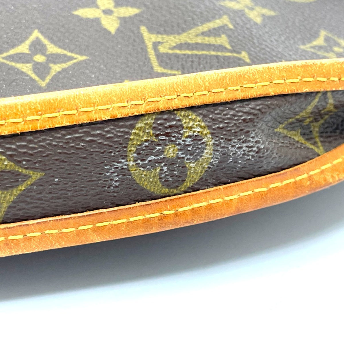 Louis Vuitton Brown Other Pouch (Pre-Owned)
