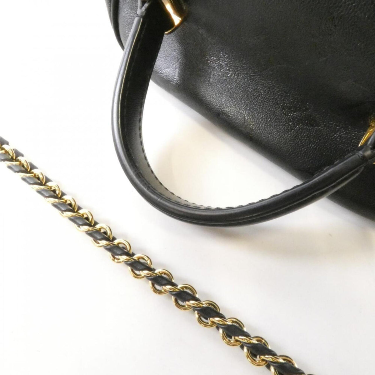 Louis Vuitton Black Leather Handbag (Pre-Owned)
