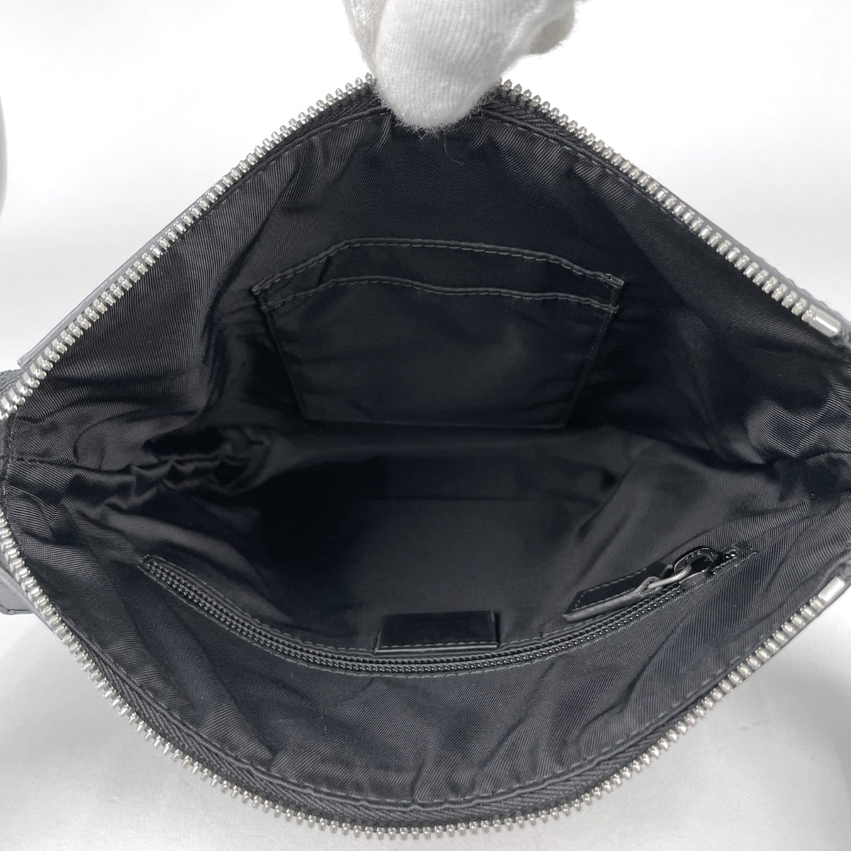 Gucci Black Canvas Leather Shoulder Bag (Pre-Owned)