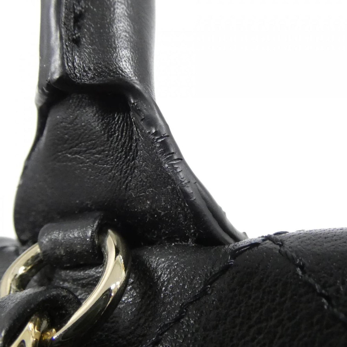 Chanel Black Leather Handbag (Pre-Owned)