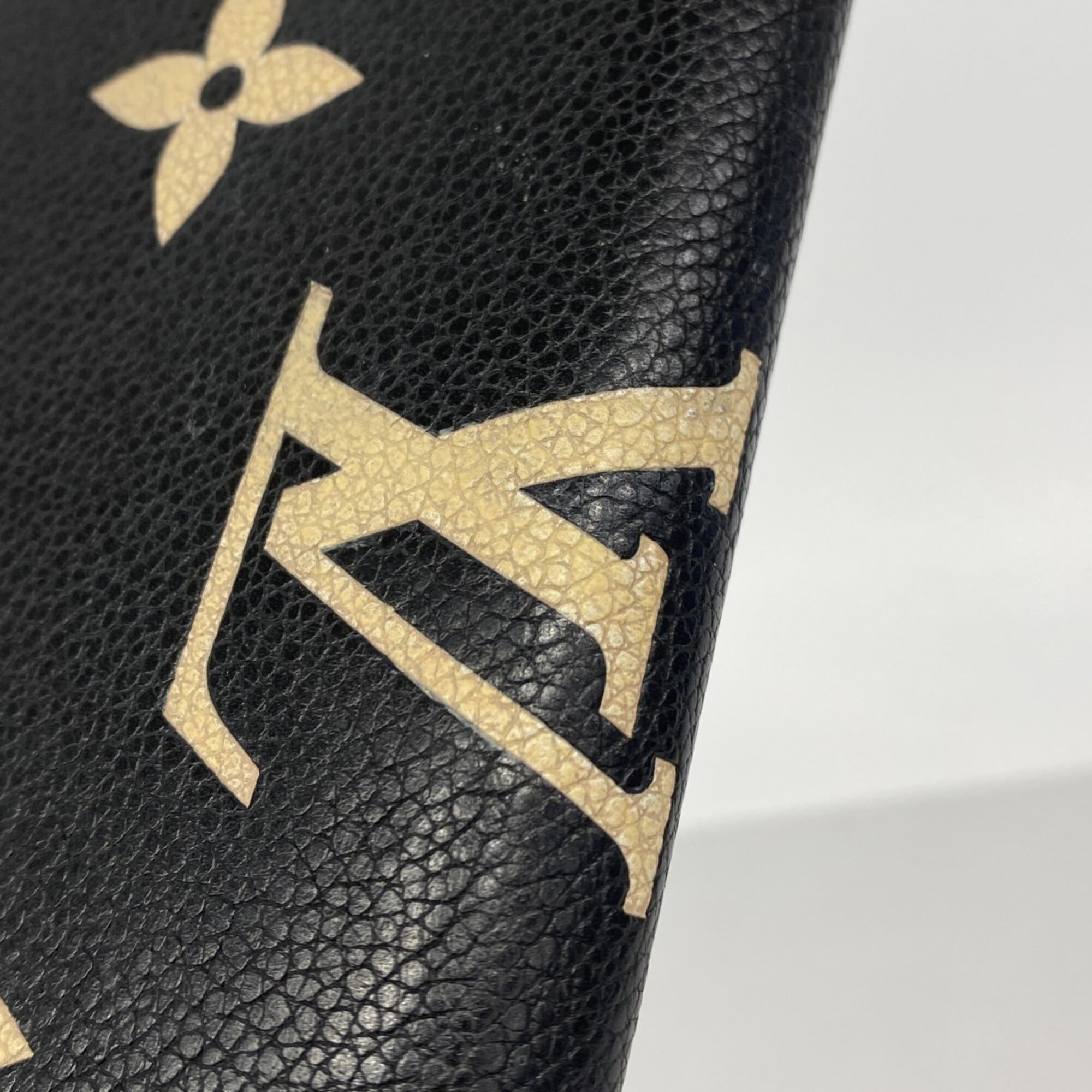 Louis Vuitton Beige Black Long Wallet (Bi-Fold) (Pre-Owned)