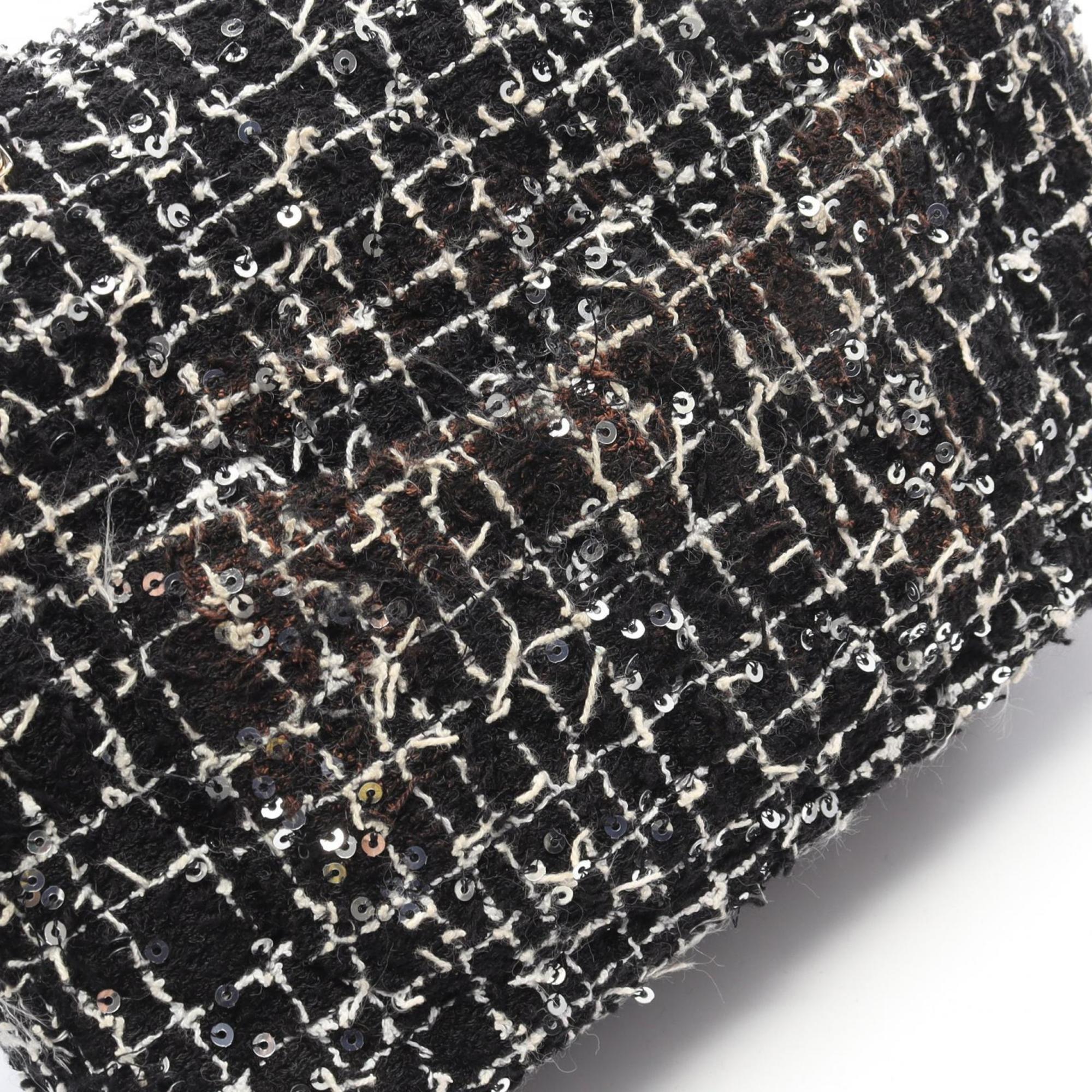 Chanel Black White Fabric Handbag Shoulder Bag (Pre-Owned)