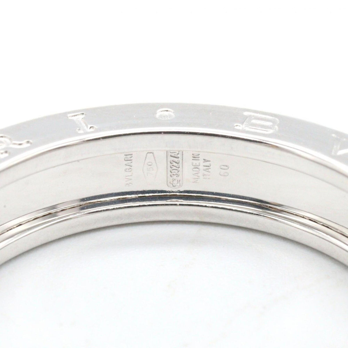 Bvlgari Silver White Gold (18K) Band Ring (Pre-Owned)
