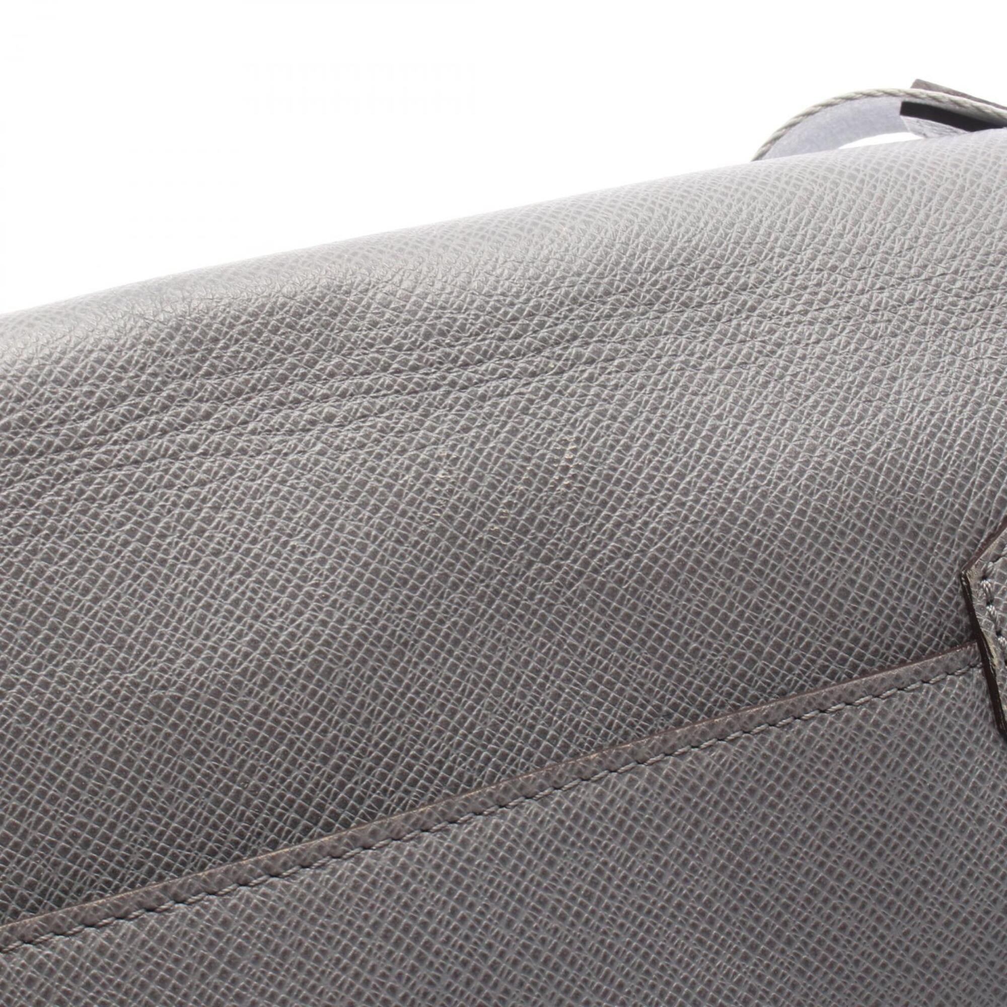 Louis Vuitton Gray Taiga Leather Handbag Shoulder Bag (Pre-Owned)