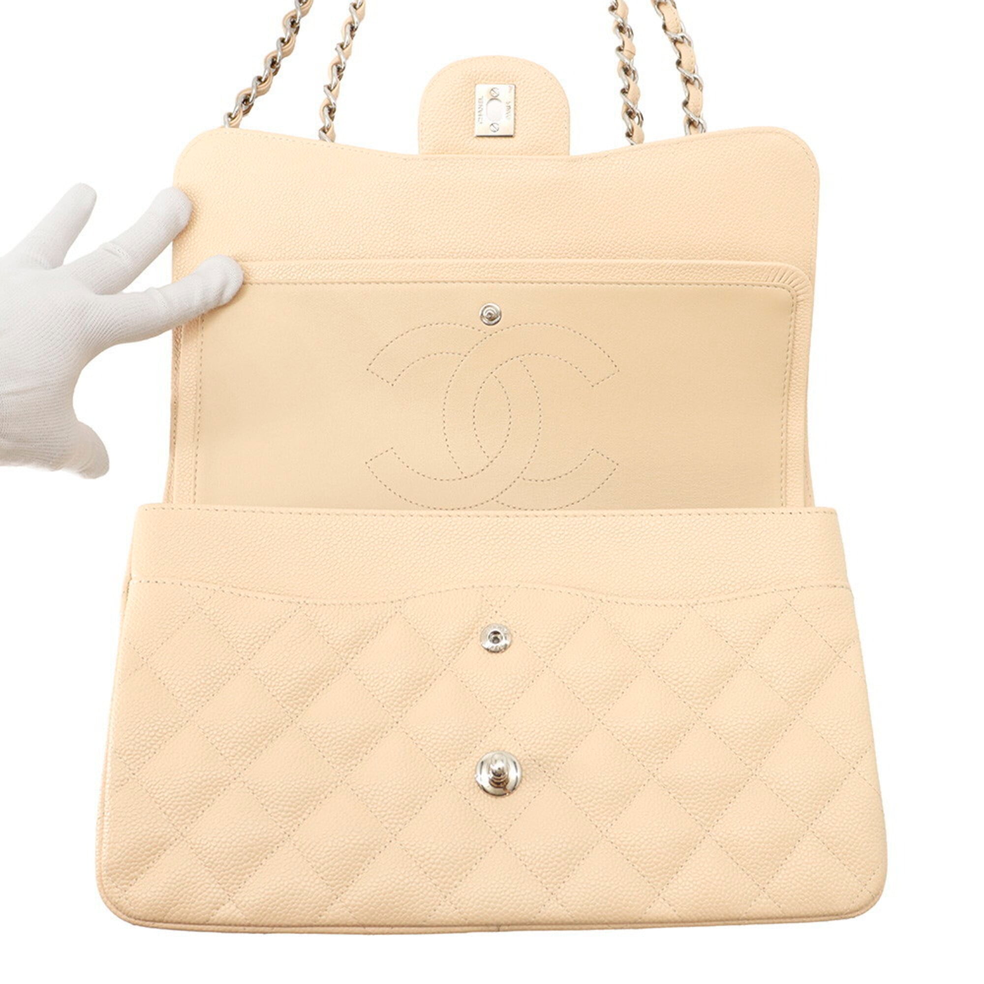 Chanel Matelasse Beige Grained Calfskin Handbag Shoulder Bag (Pre-Owned)