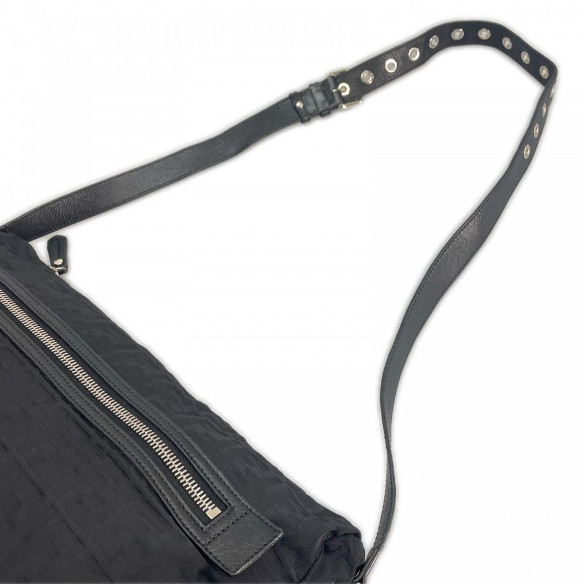 Fendi Black White Nylon Shoulder Bag (Pre-Owned)
