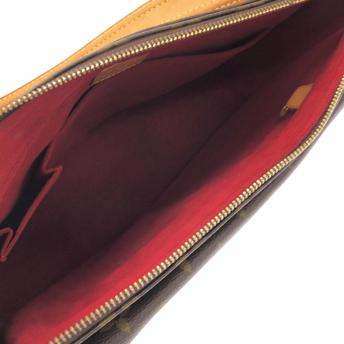 Louis Vuitton Brown Coated Canvas Shoulder Bag (Pre-Owned)