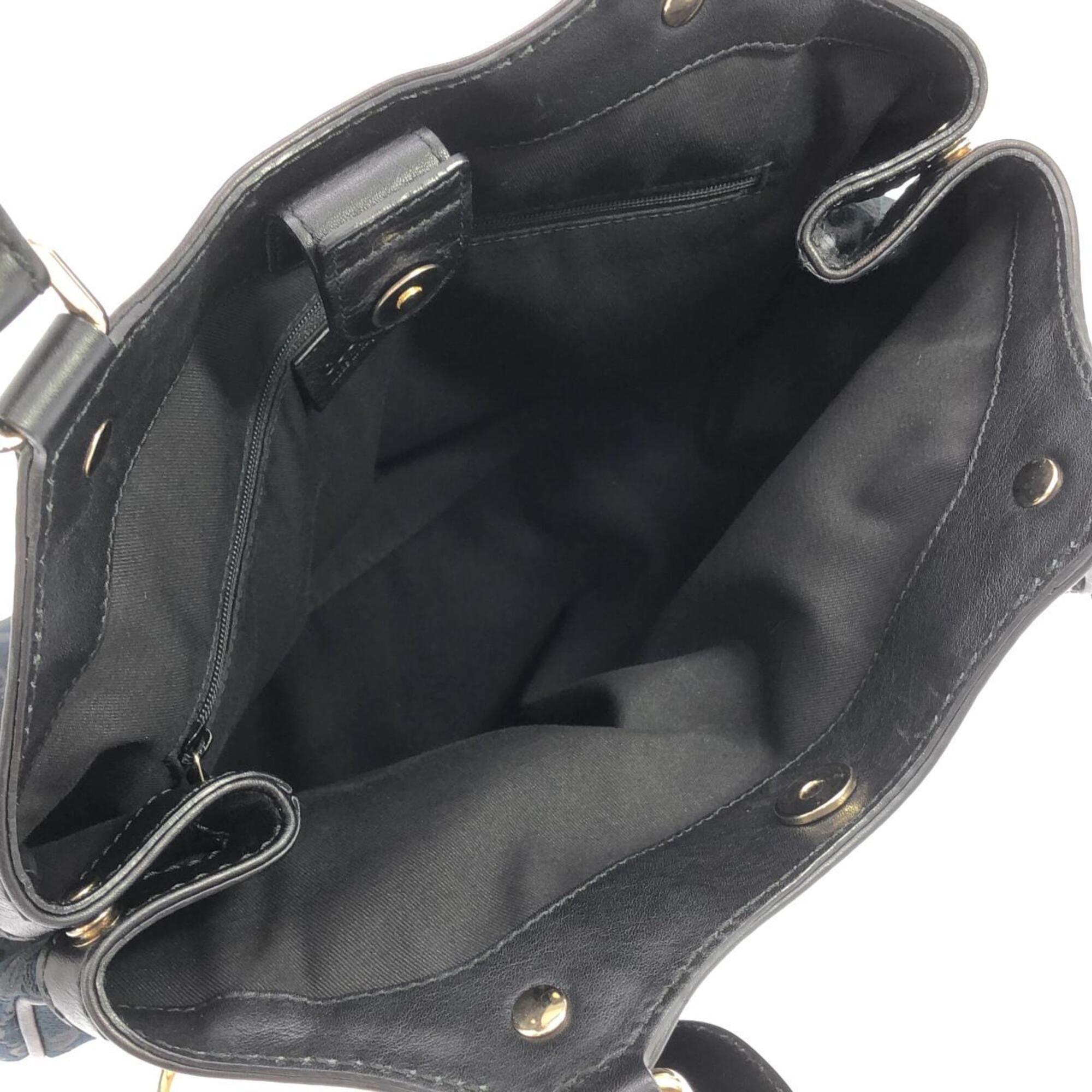 Gucci Black Gg Canvas Handbag (Pre-Owned)