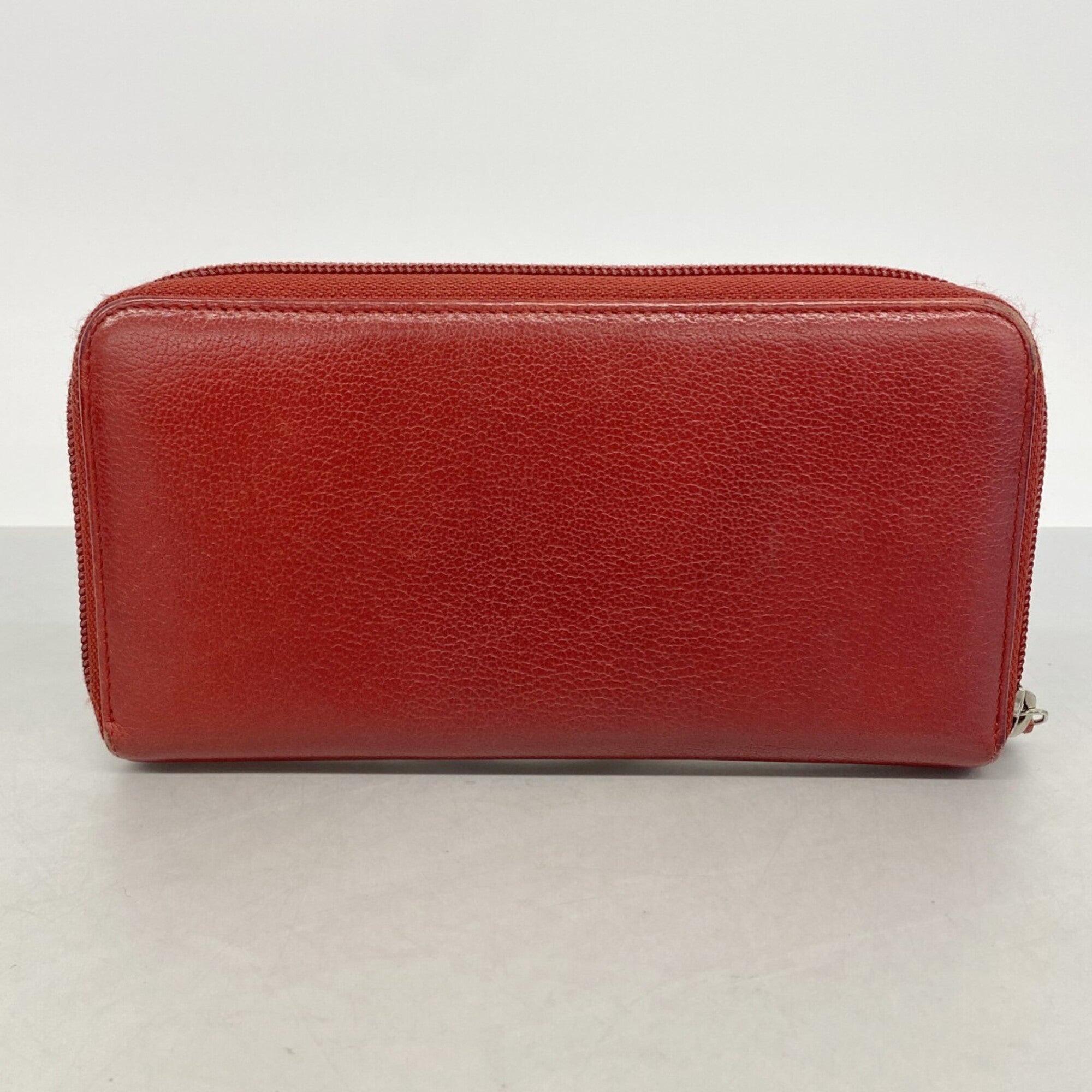 Chanel Red Color Leather Long Wallet (Bi-Fold) (Pre-Owned)