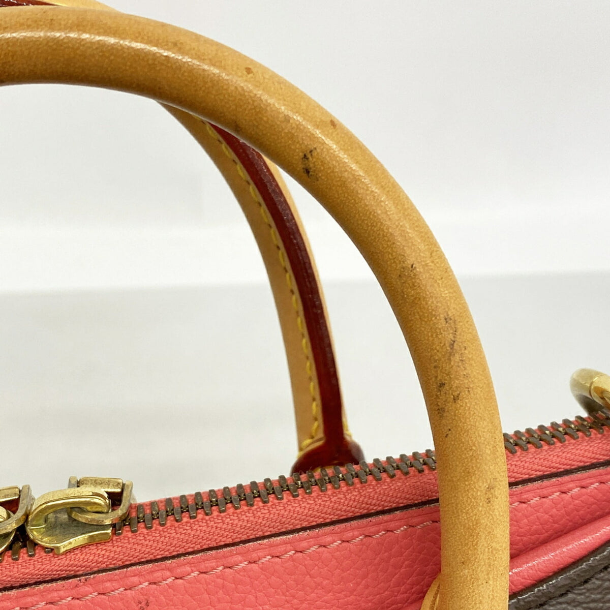 Louis Vuitton Brown Poppy Petal Handbag (Pre-Owned)