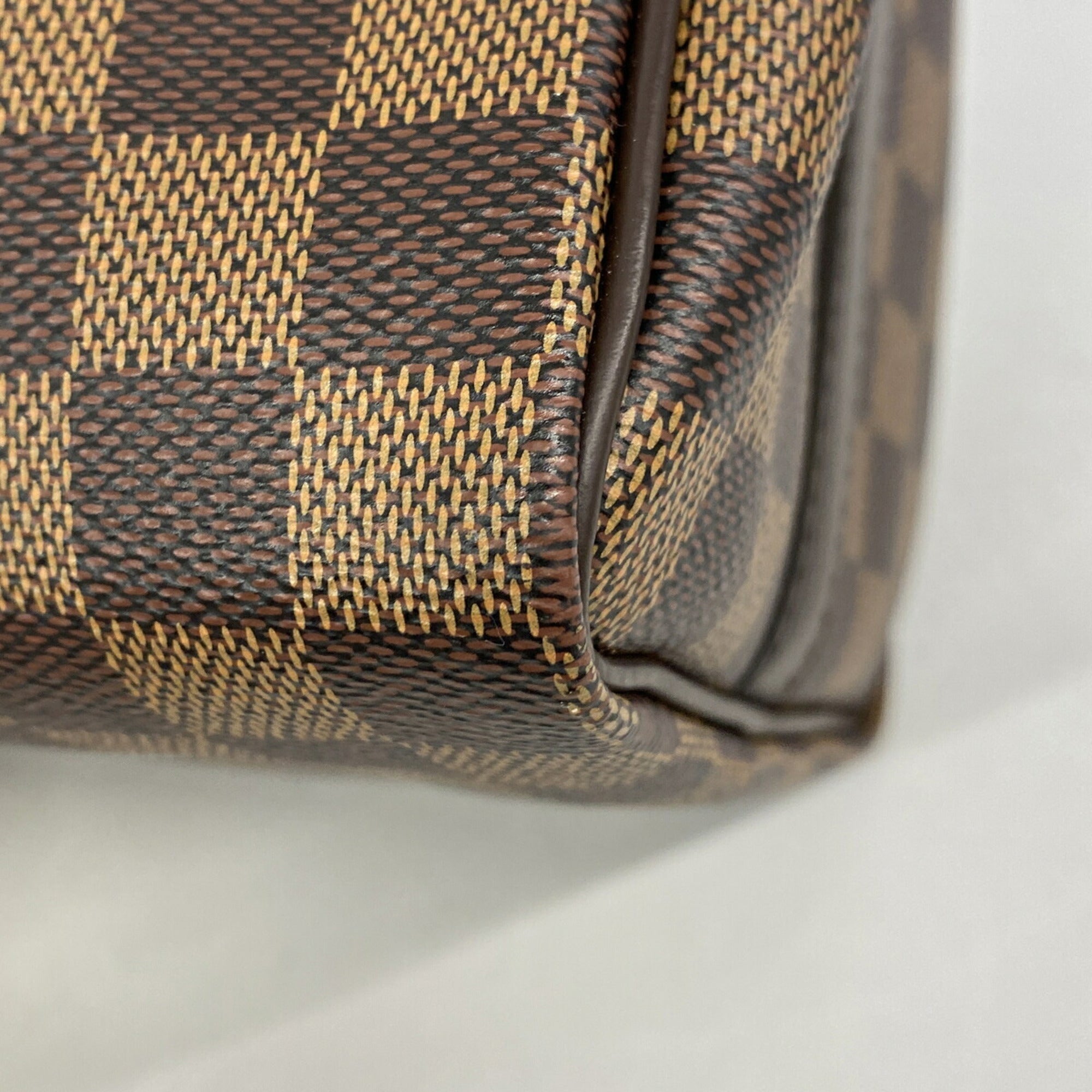 Louis Vuitton Ebene Handbag (Pre-Owned)