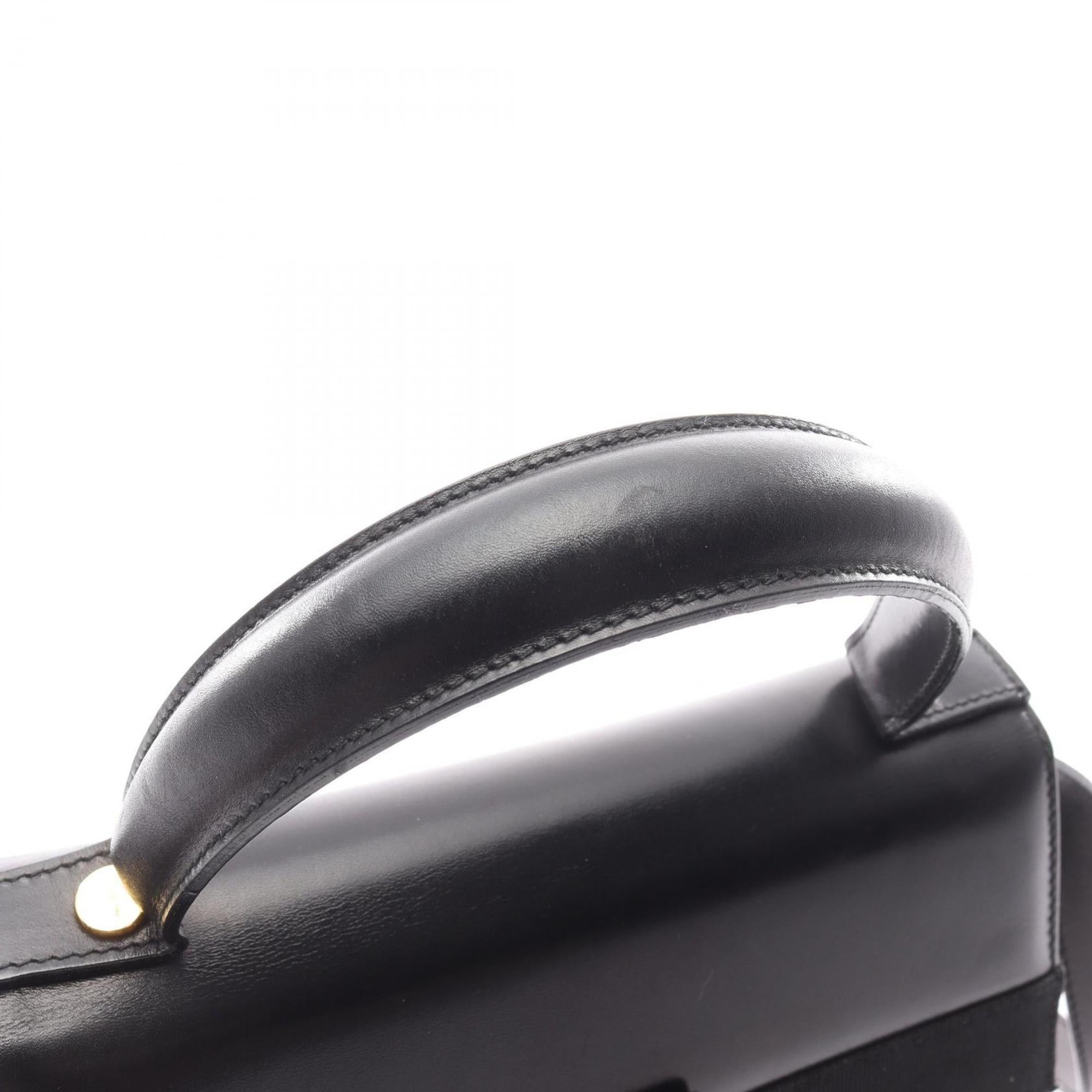Salvatore Ferragamo Black Leather Handbag (Pre-Owned)