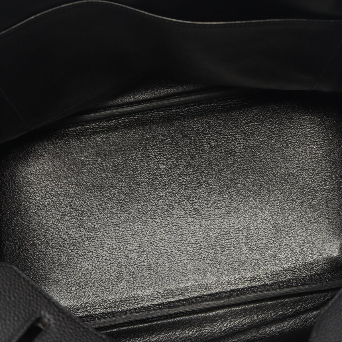 Hermes Black Togo Leather Handbag (Pre-Owned)