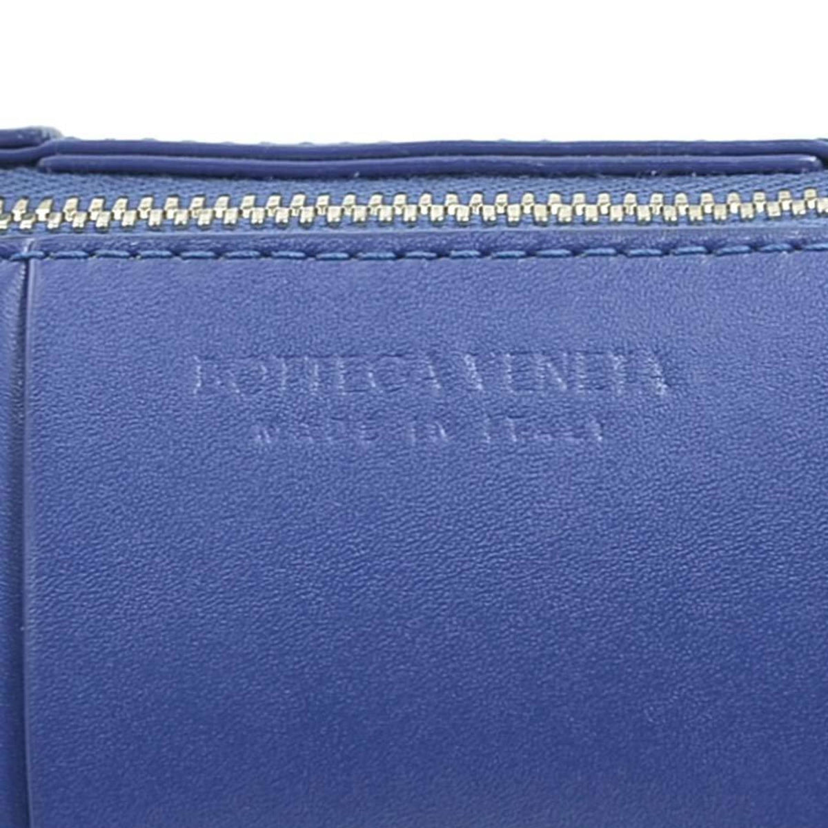 Bottega Veneta Blue Leather Shoulder Bag (Pre-Owned)