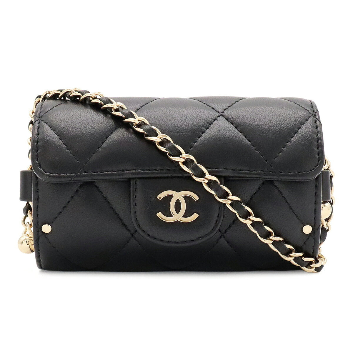 Chanel Matelasse Black Leather Pochette Shoulder Bag (Pre-Owned)