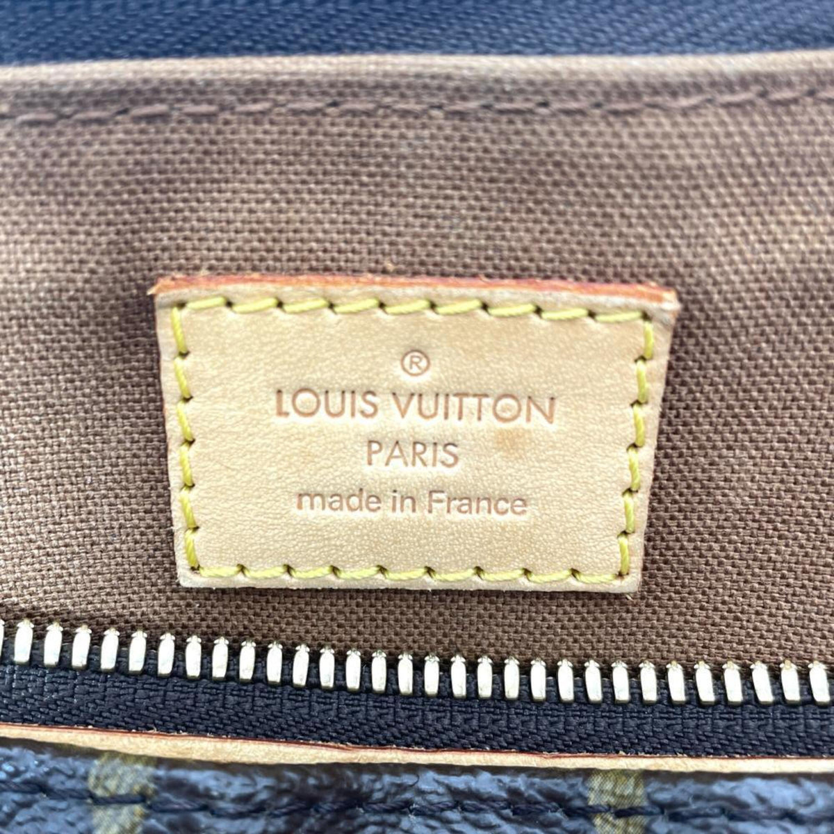 Louis Vuitton Brown Monogram Canvas Shoulder Bag (Pre-Owned)
