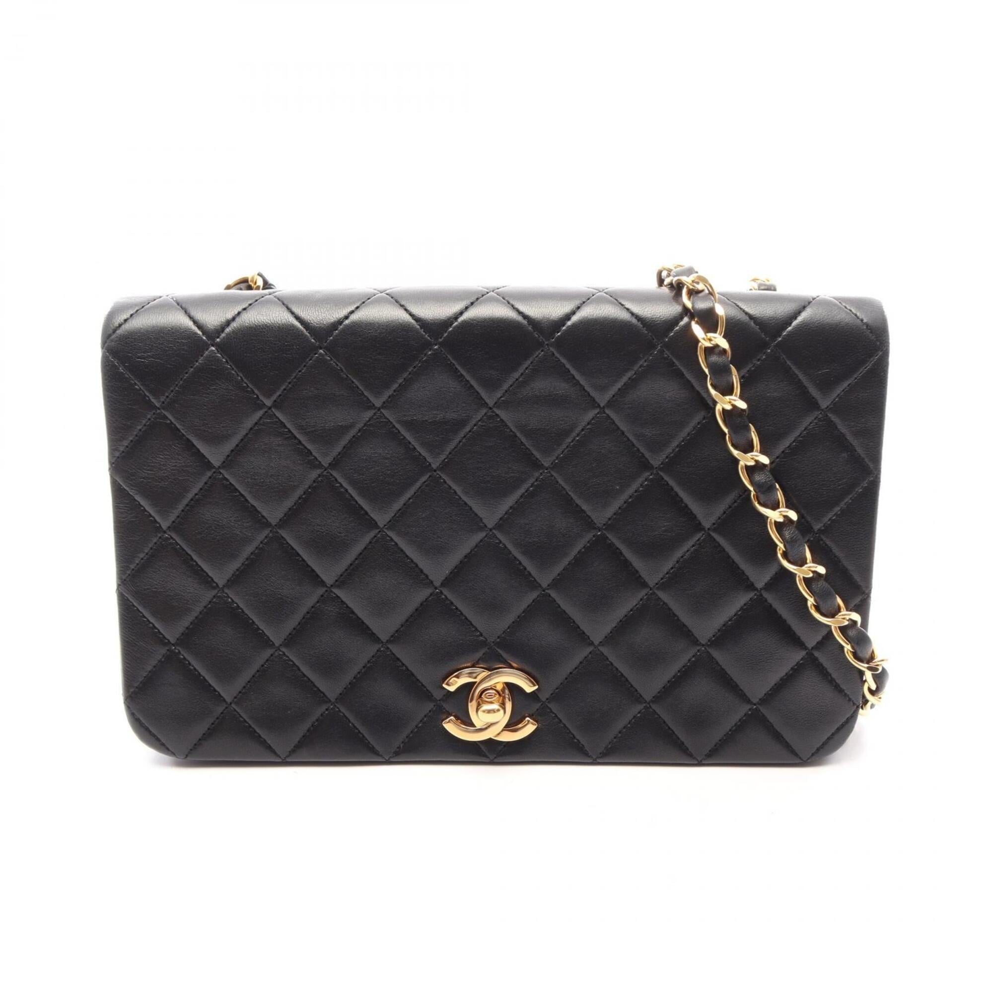 Chanel Black Leather Shoulder Bag (Pre-Owned)