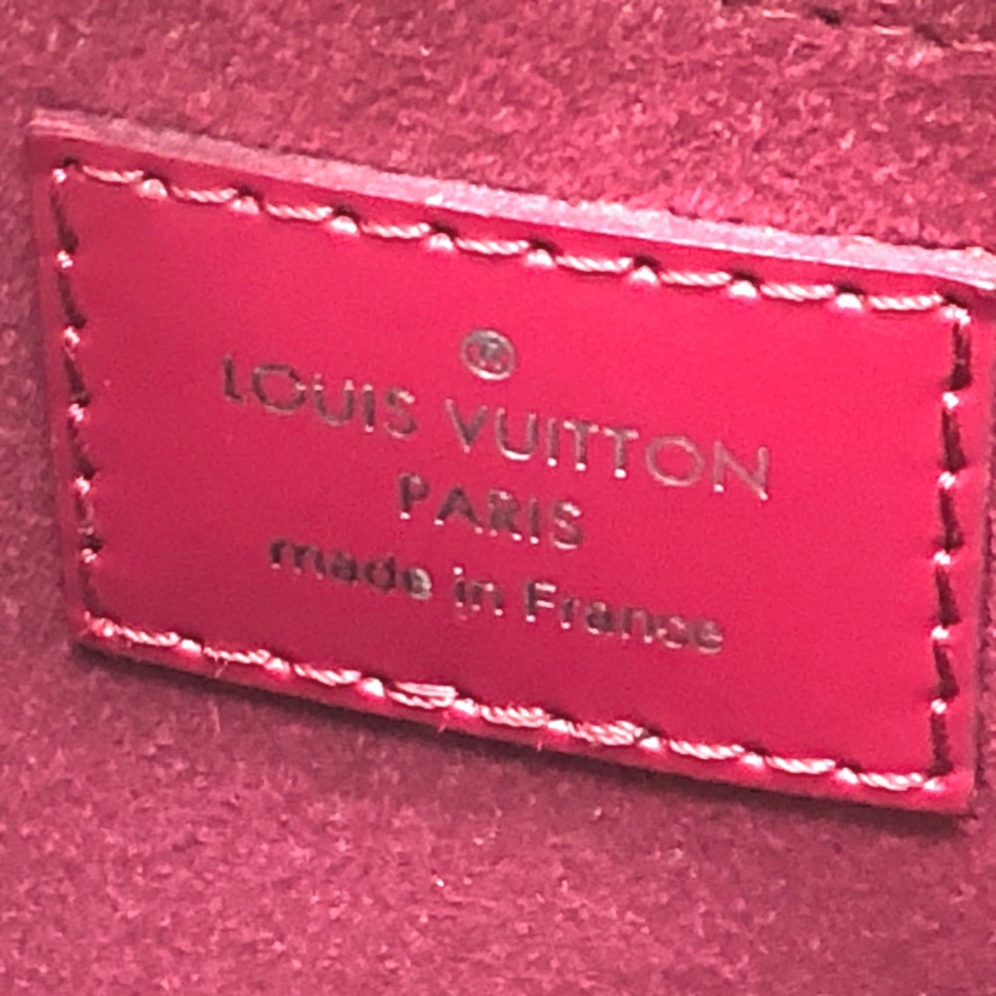 Louis Vuitton Epi Fuchsia Epi Leather Handbag (Pre-Owned)