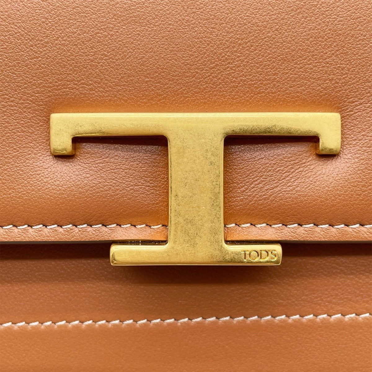 Tod's Brown Gold Leather Pochette Shoulder Bag (Pre-Owned)