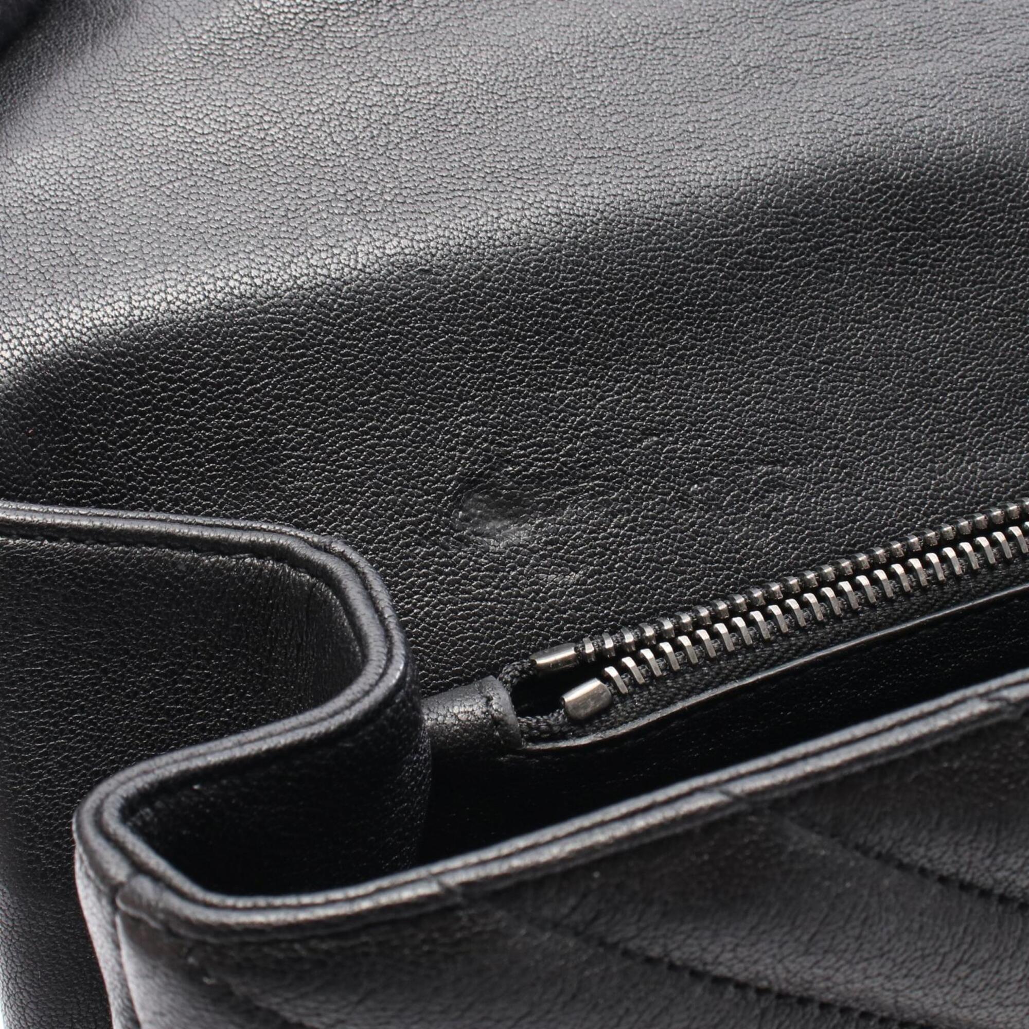 Saint Laurent Black Leather Handbag (Pre-Owned)